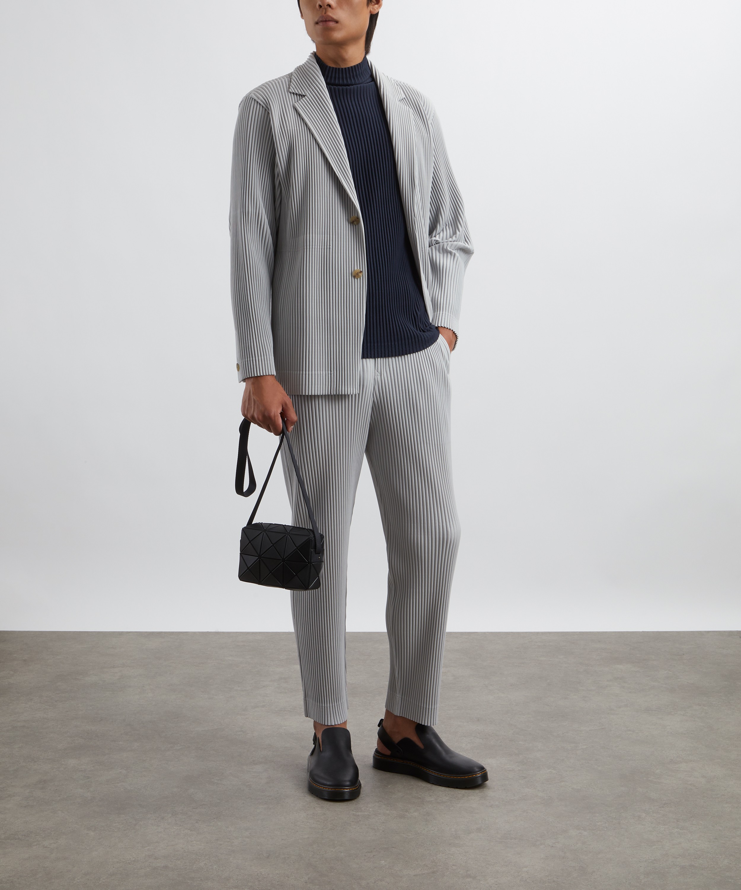 HOMME PLISSÉ ISSEY MIYAKE - BASICS Pleated Trousers image number 1