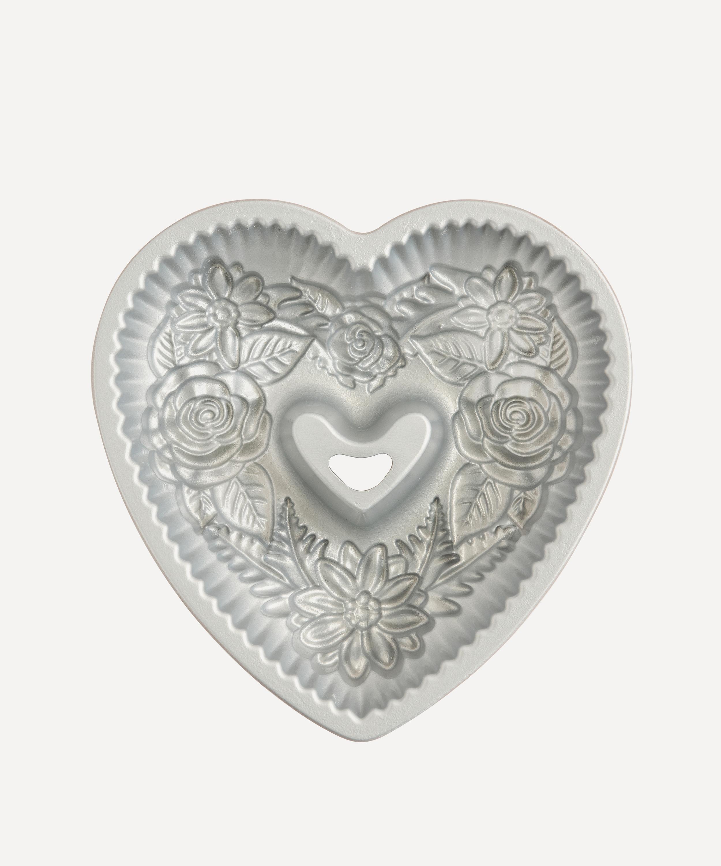 Nordic Ware - Floral Heart Bouquet Bundt Pan image number 1