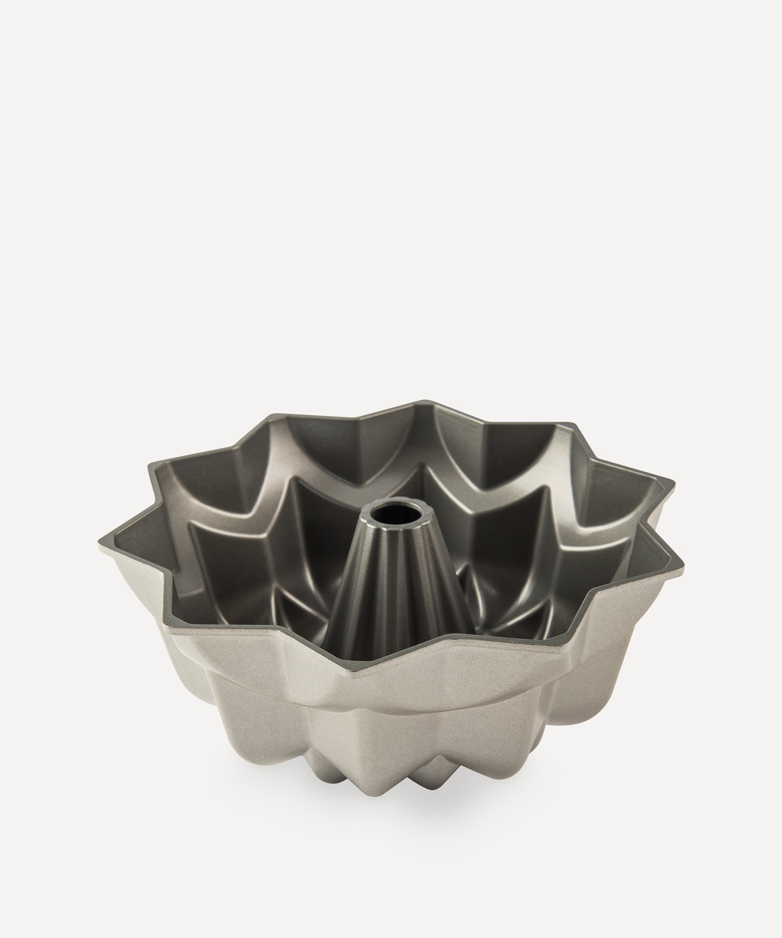 Nordic Ware - Vintage Star Bundt Pan image number 1