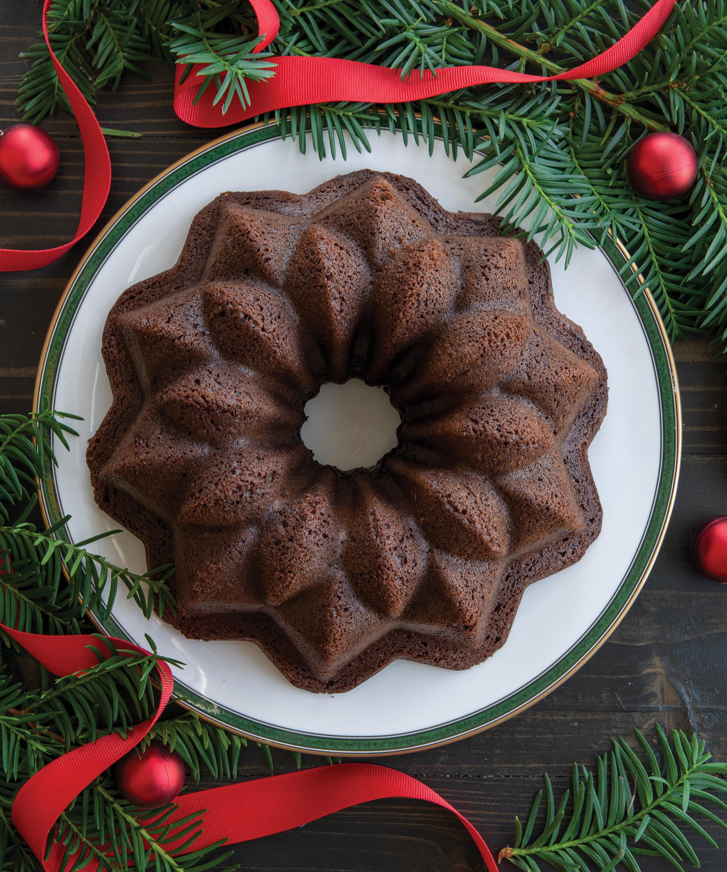 Nordic Ware - Vintage Star Bundt Pan image number 2