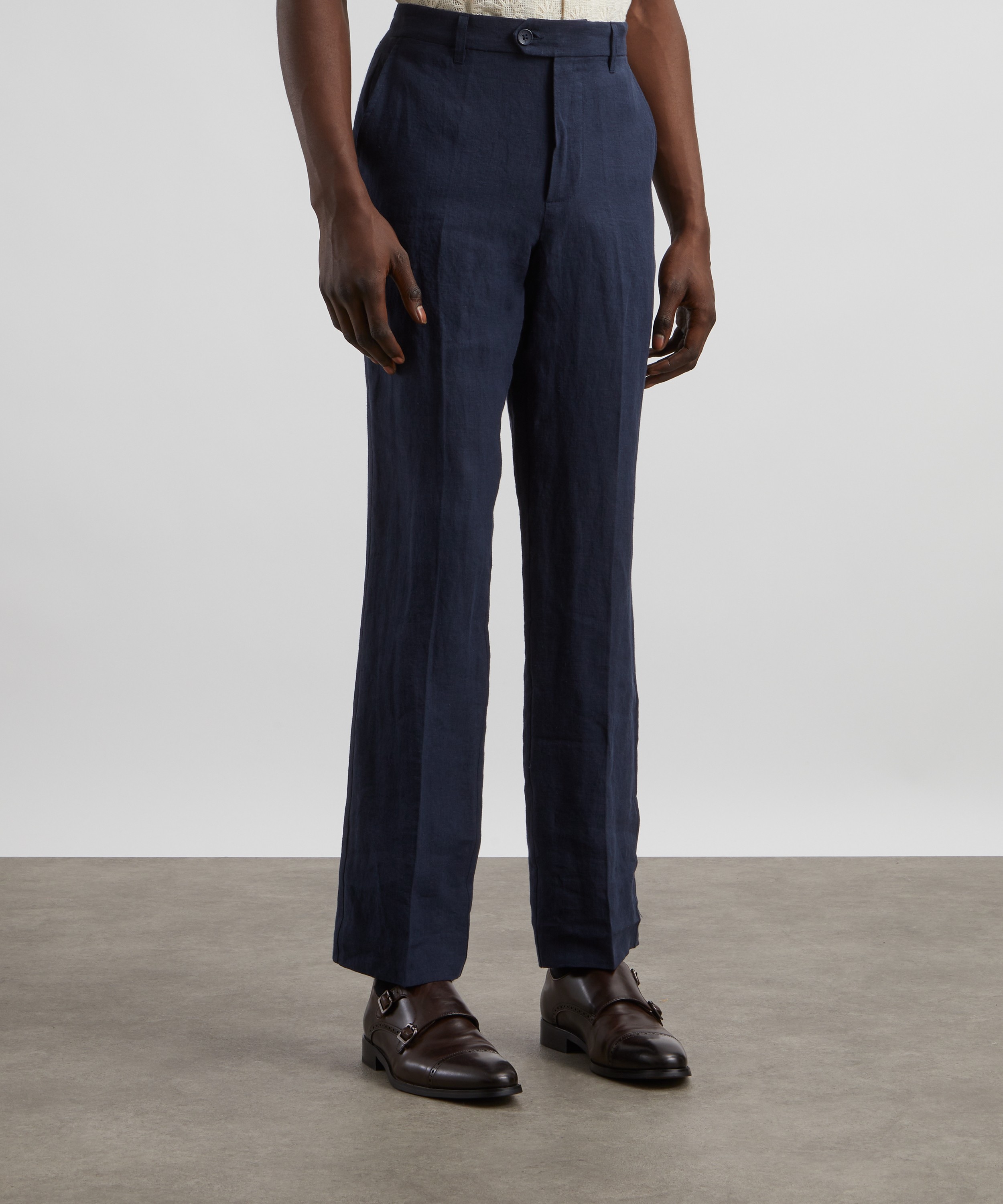 Percival - Tailored Linen Trousers in Navy&nbsp; image number 2