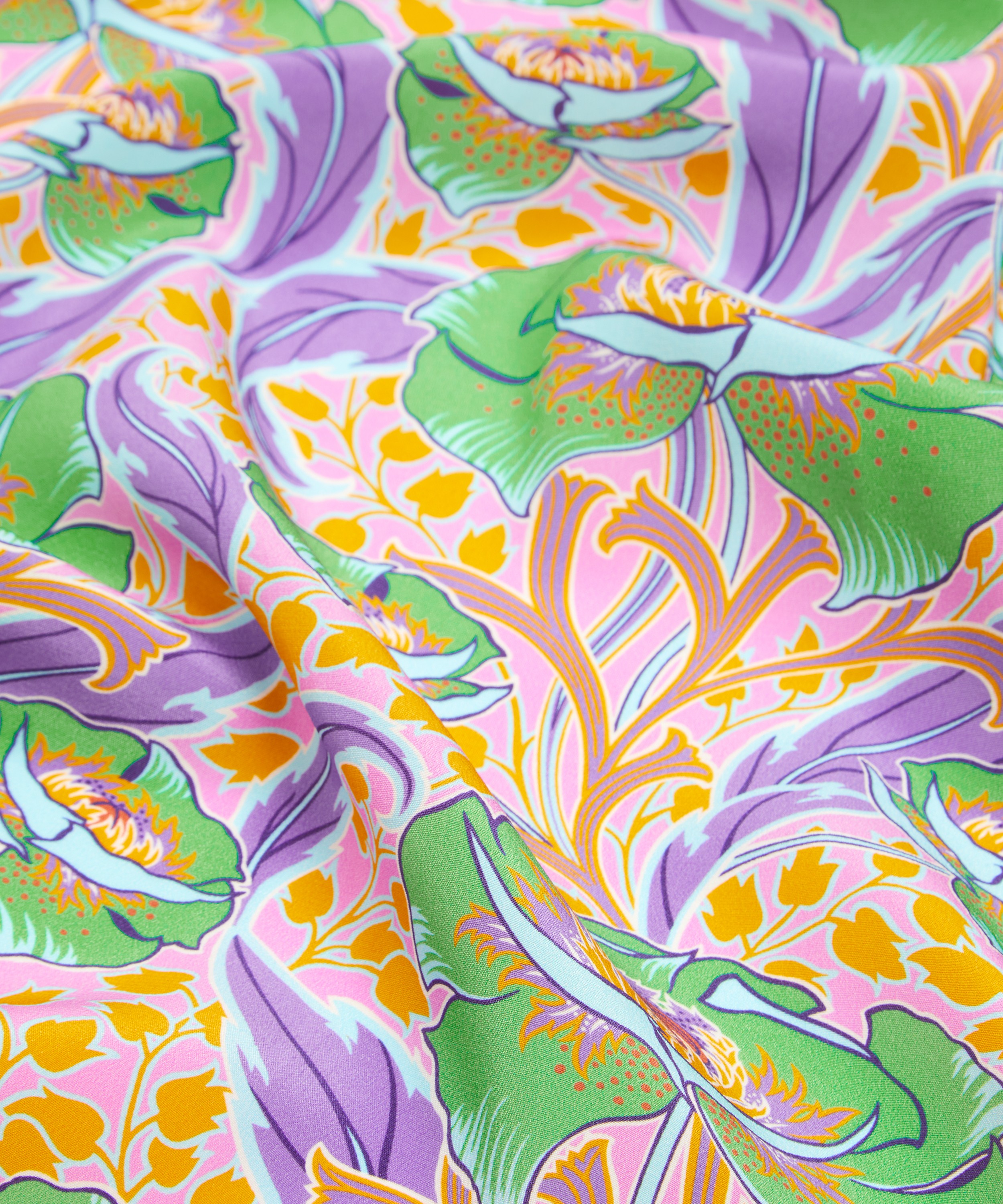 Liberty Fabrics - Rossettis Garden Crepe de Chine image number 3