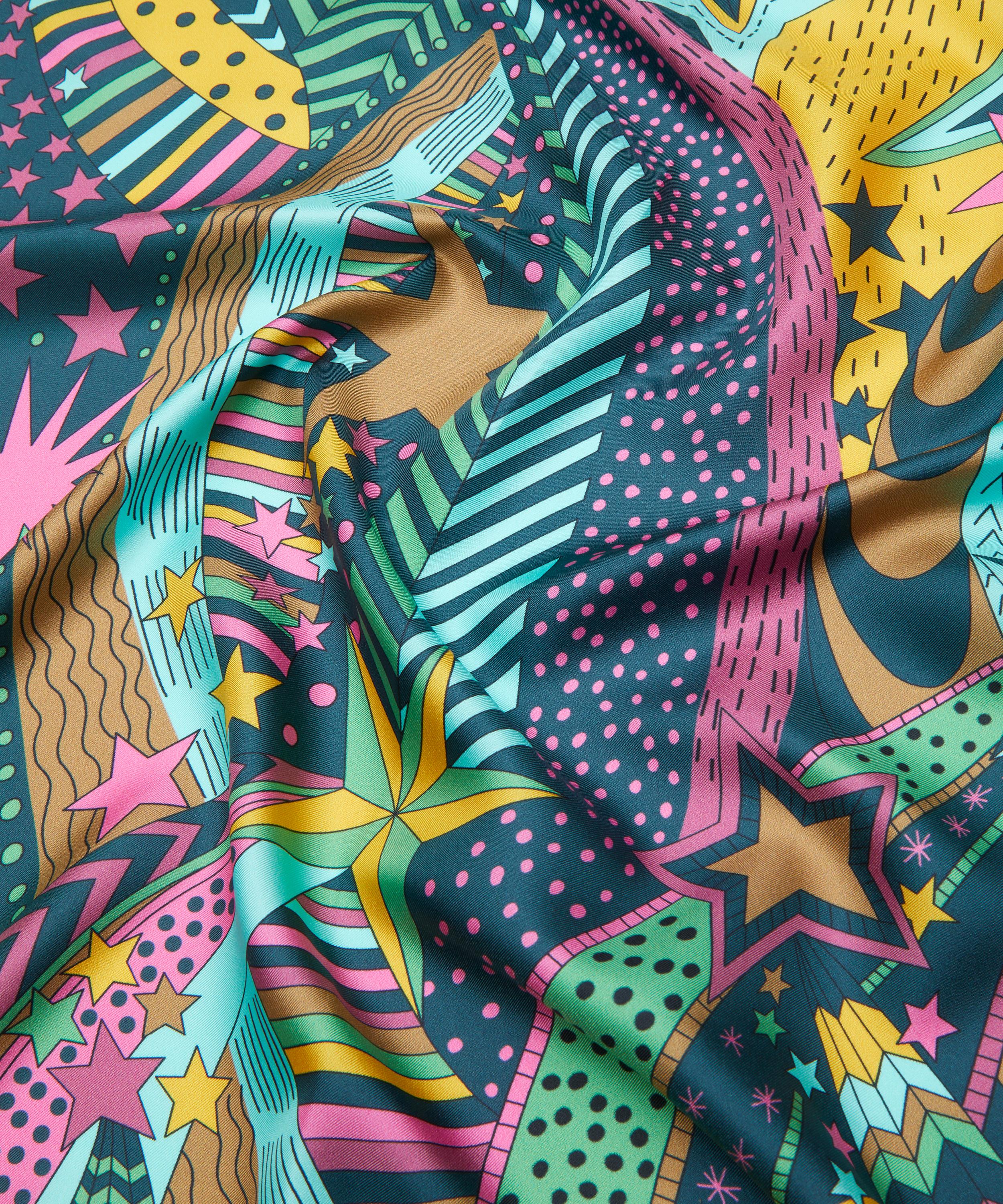 Liberty Fabrics - My Grown Up Star Silk Twill image number 3