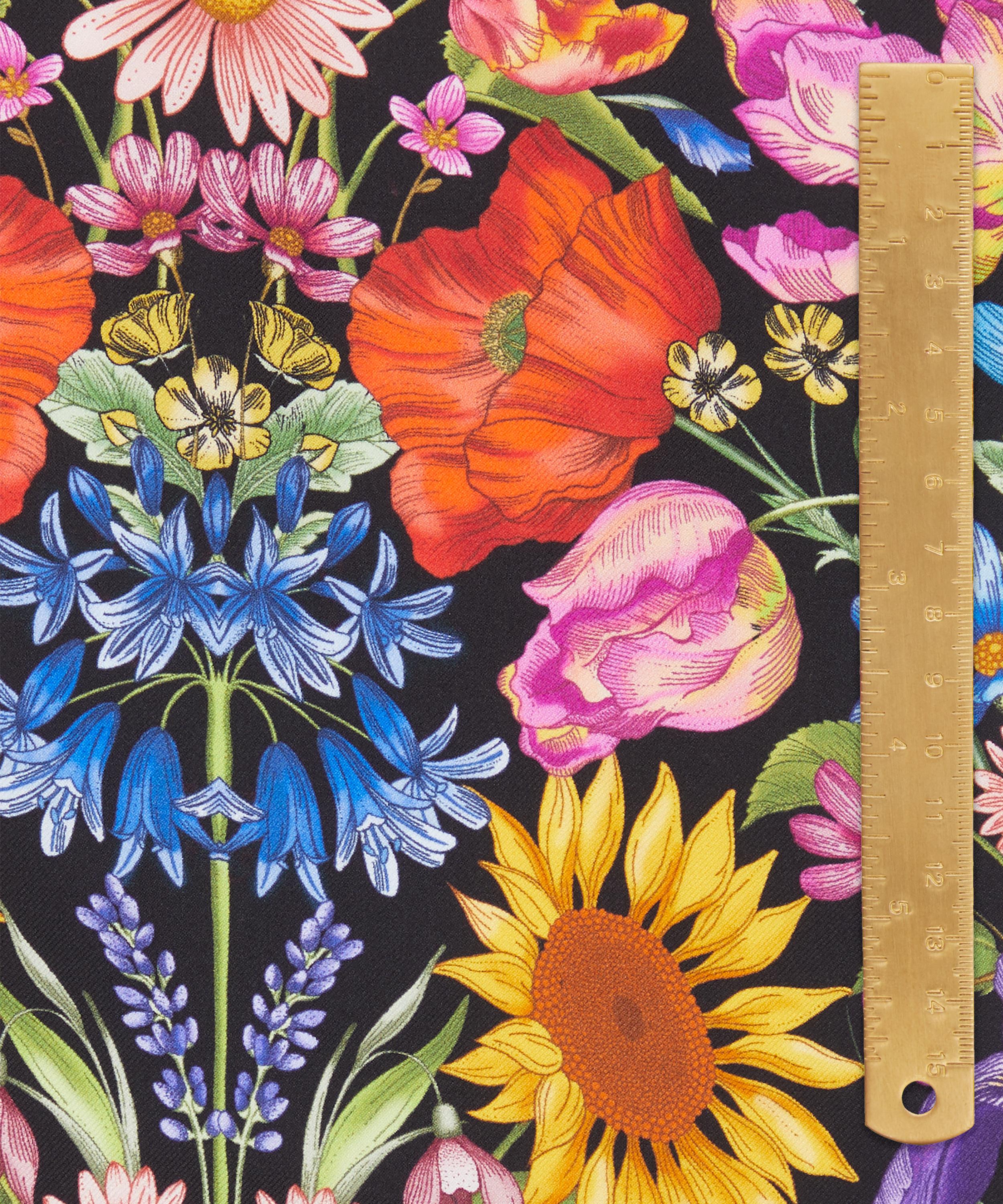 Liberty Fabrics - Floral Muse Silk Twill image number 4