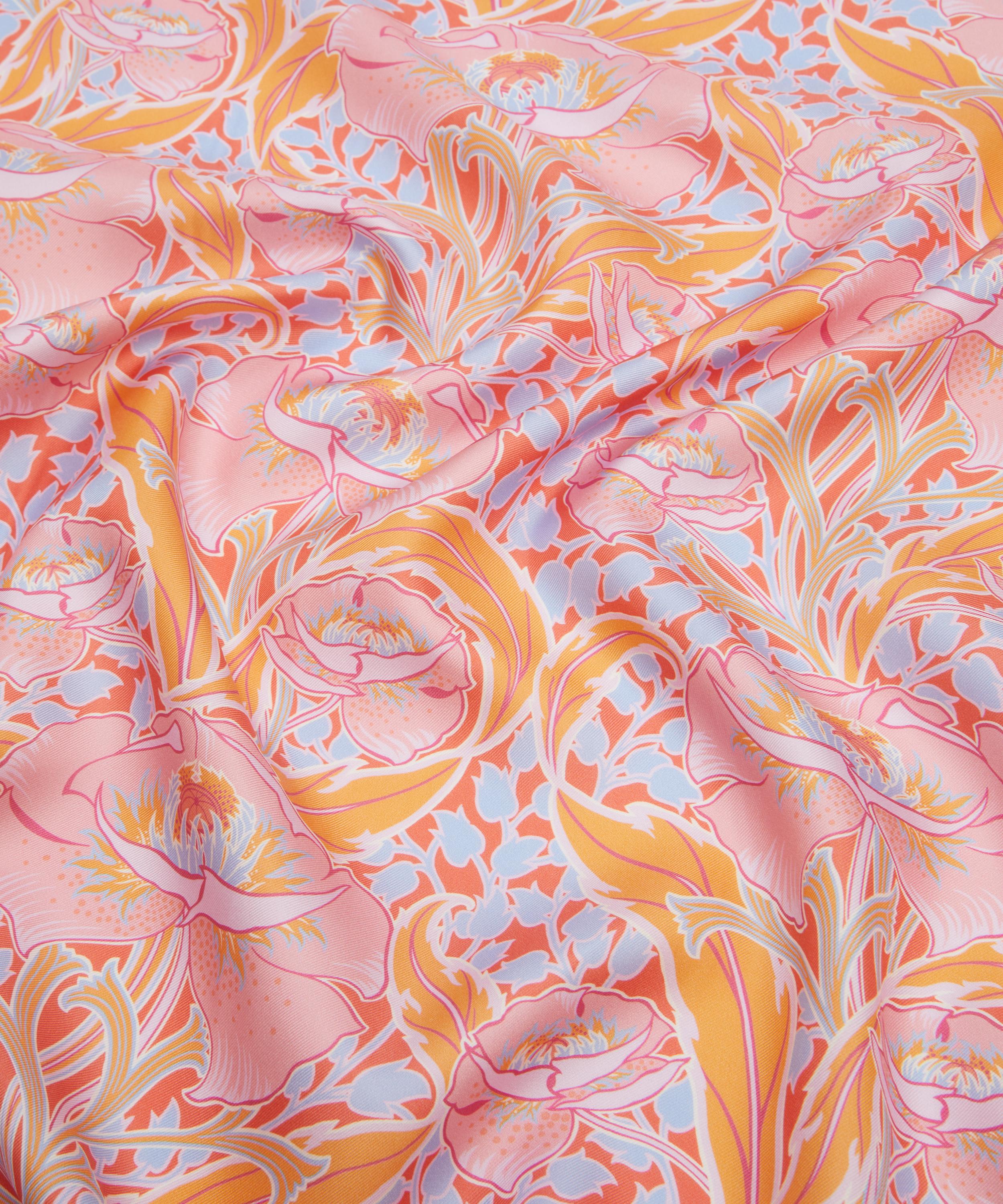 Liberty Fabrics - Rossettis Garden Silk Twill image number 3