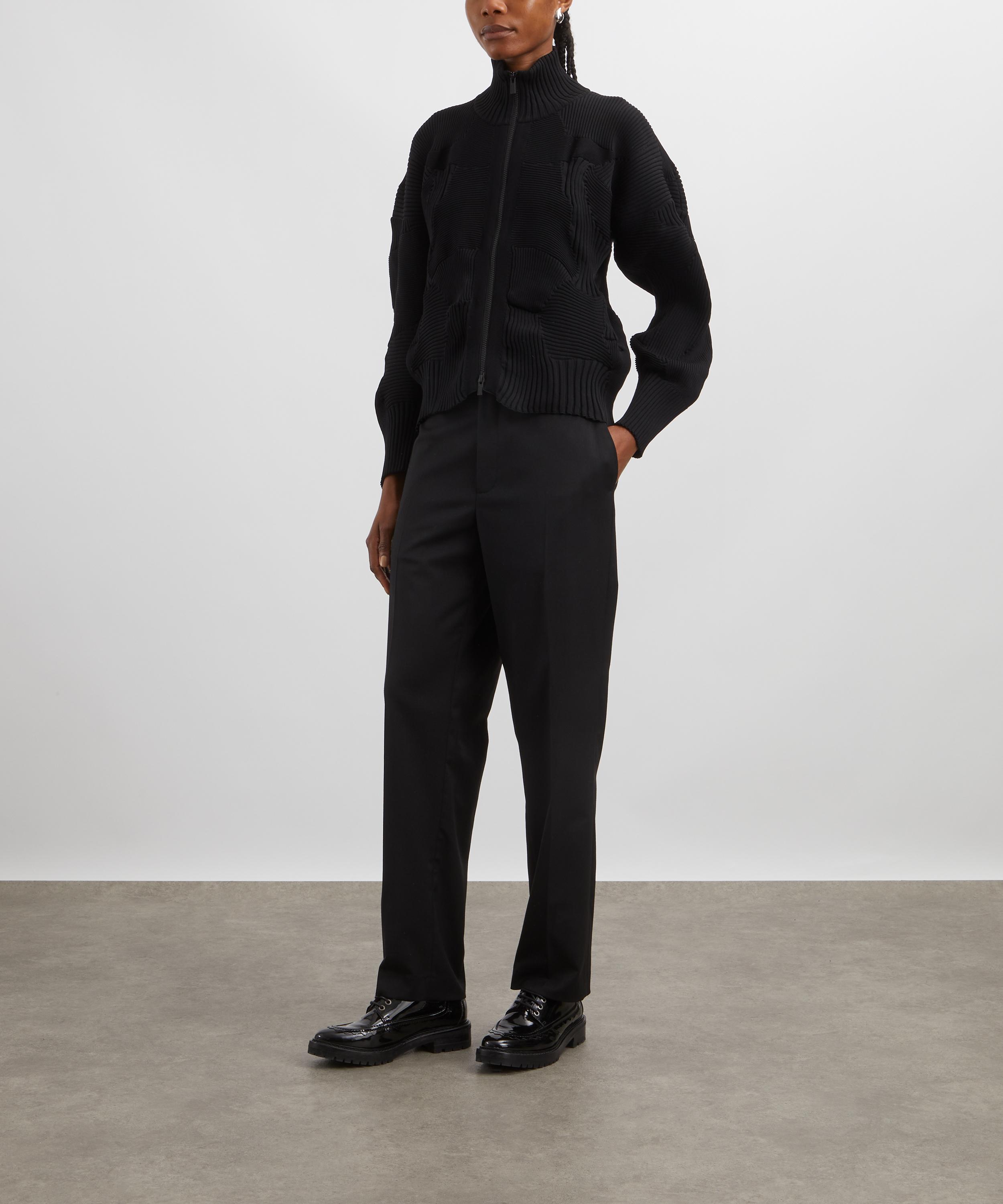 KONE KONE – ISSEY MIYAKE ONLINE STORE