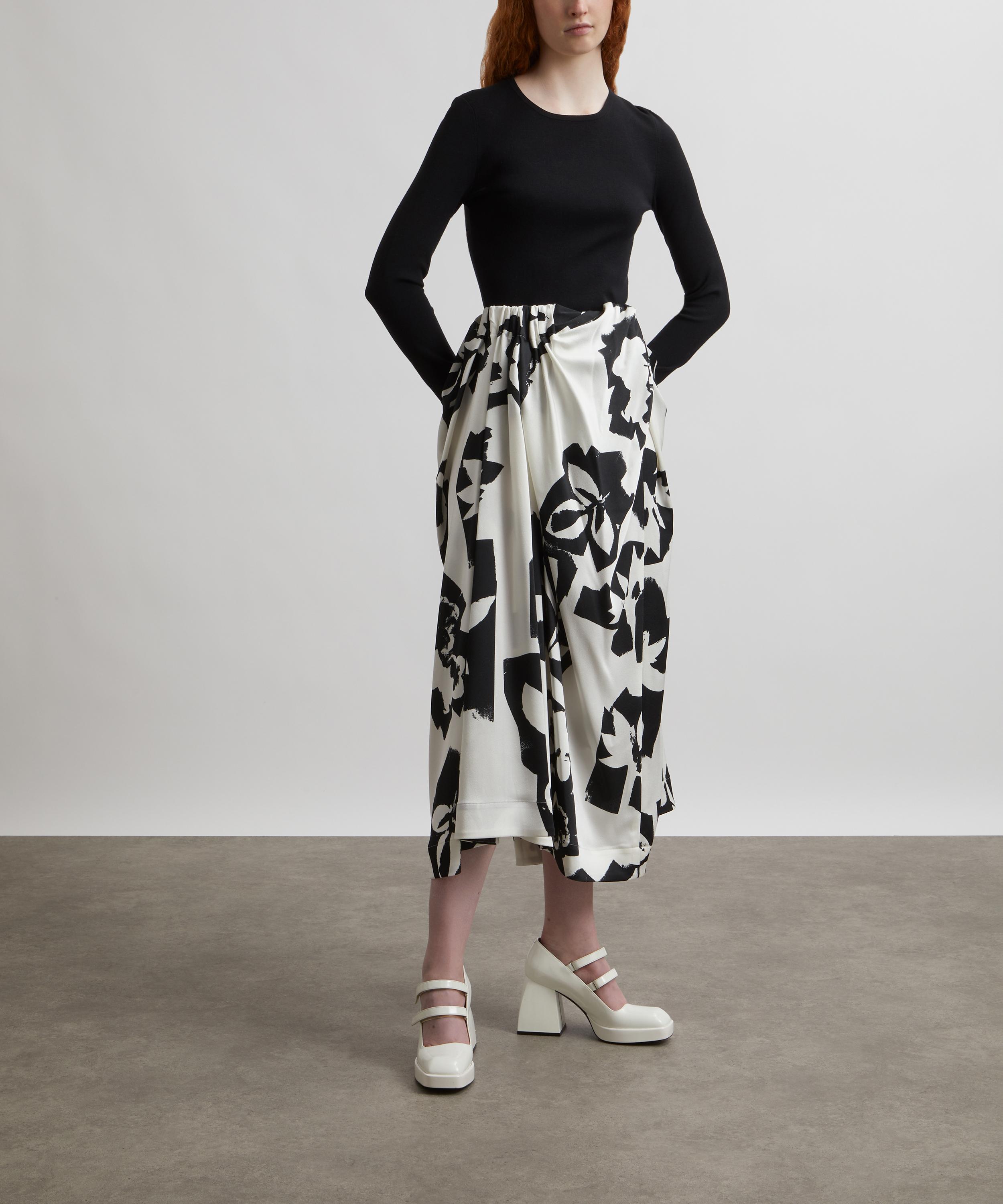 Issey Miyake - PHYSIOTYPE SATIN Frost White Gathered Maxi-Skirt image number 1