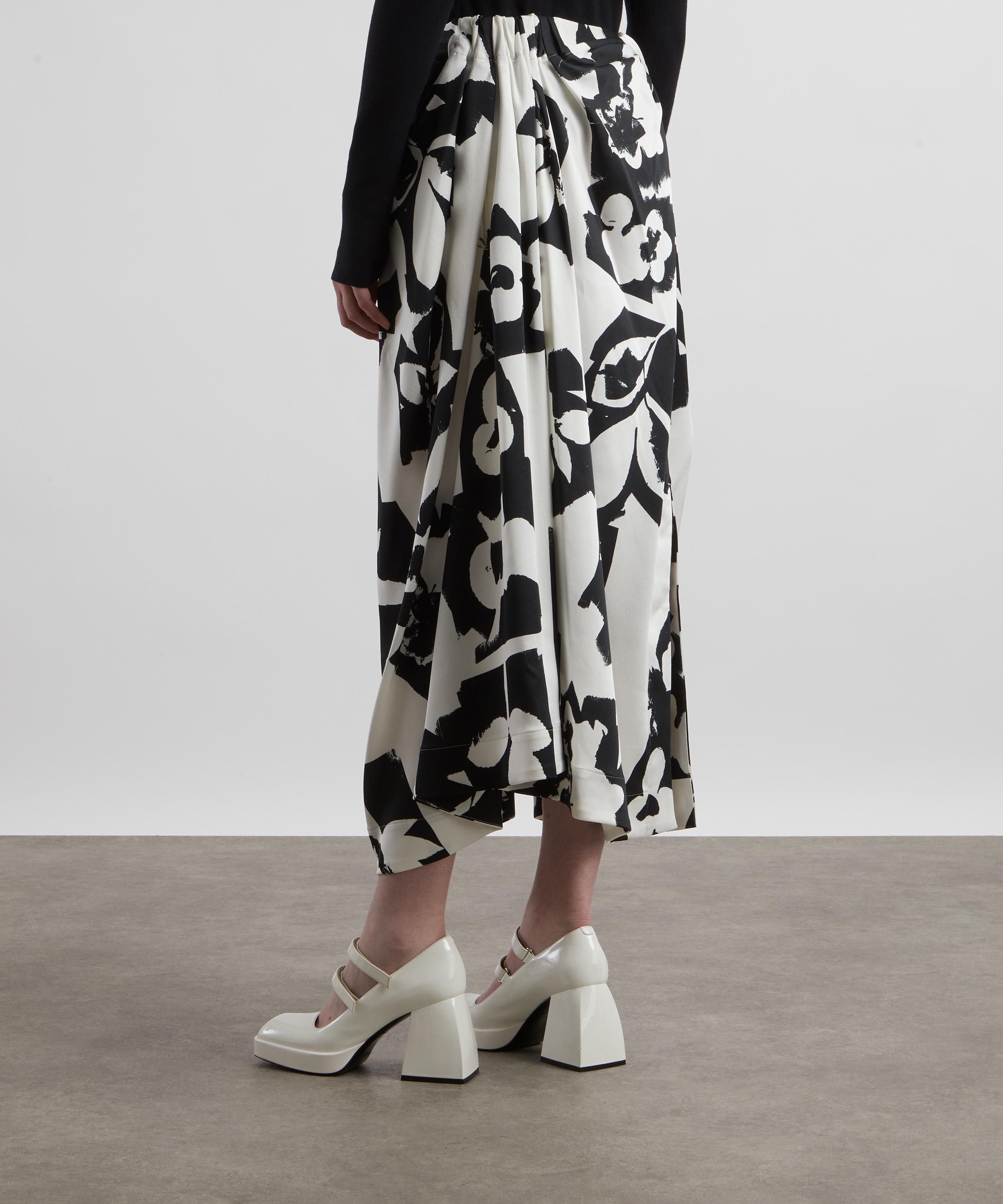 Issey Miyake - PHYSIOTYPE SATIN Frost White Gathered Maxi-Skirt image number 3