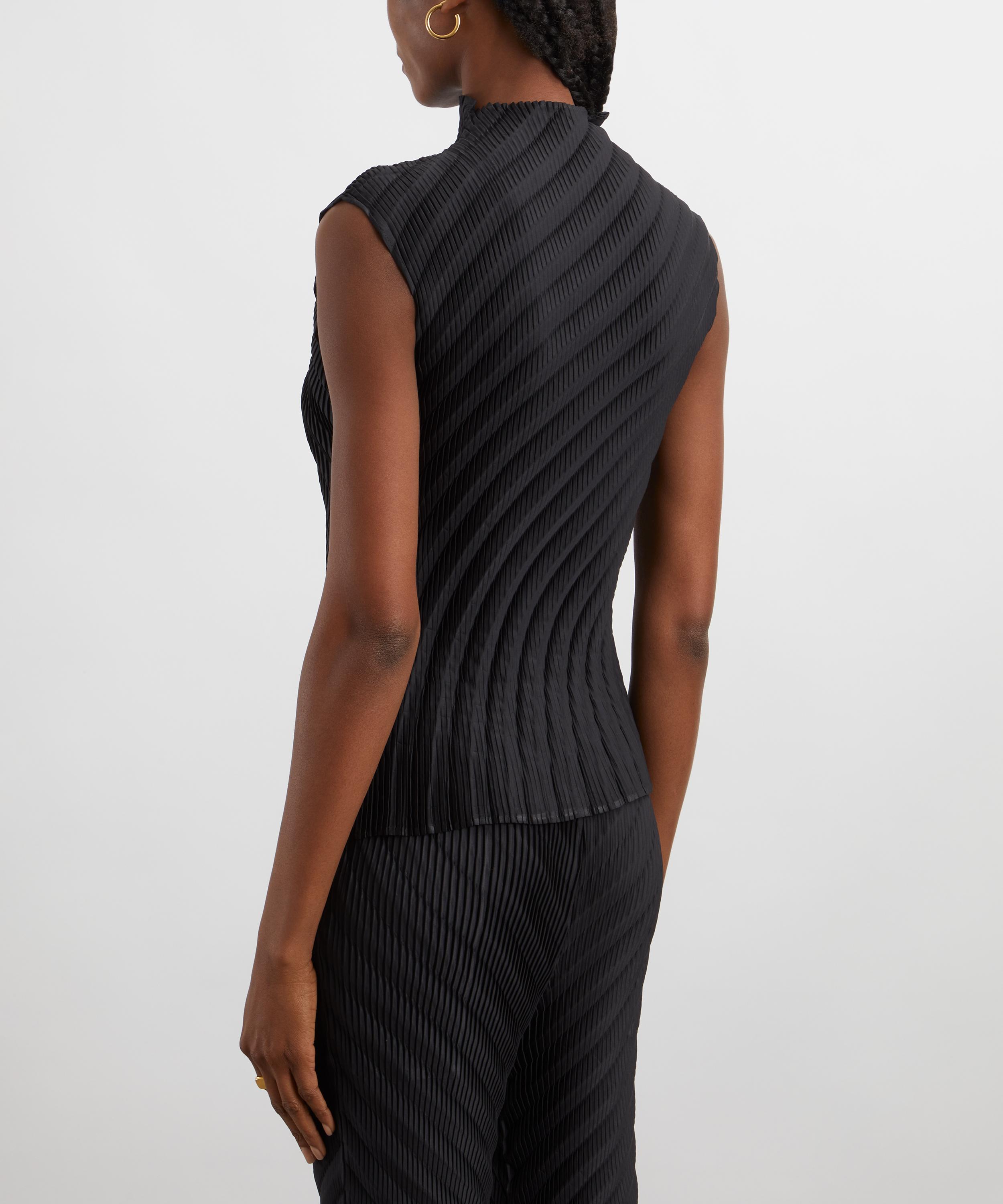 Issey Miyake - NUANCE PLEATS SOLID Sleeveless Top image number 3