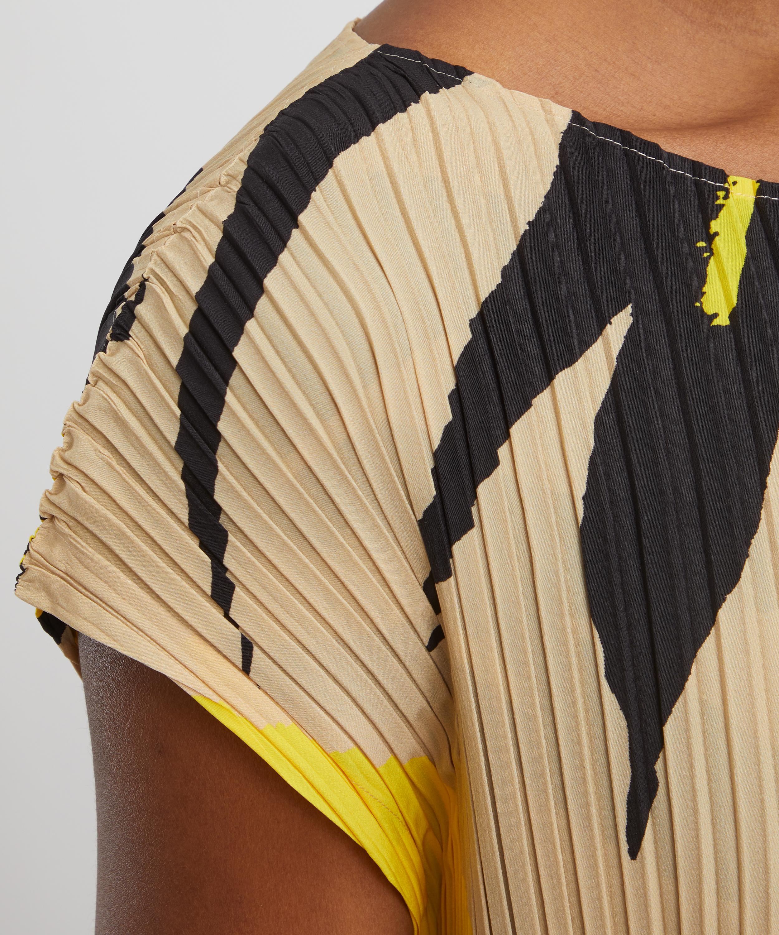 Issey Miyake - VIGOR PLEATS Pleated Dress image number 4