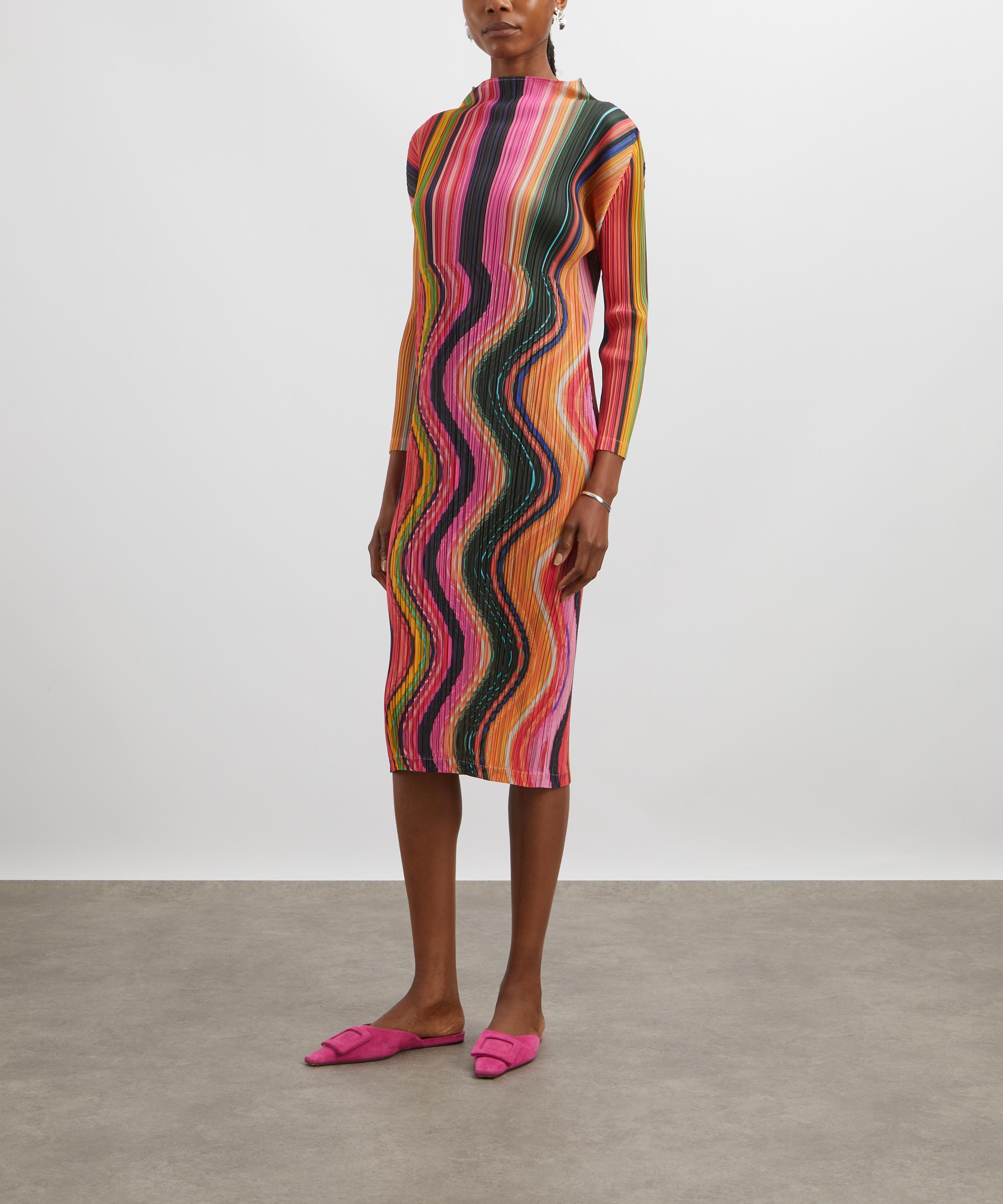 Pleats Please Issey Miyake - WARP Pink Midi Dress image number 2