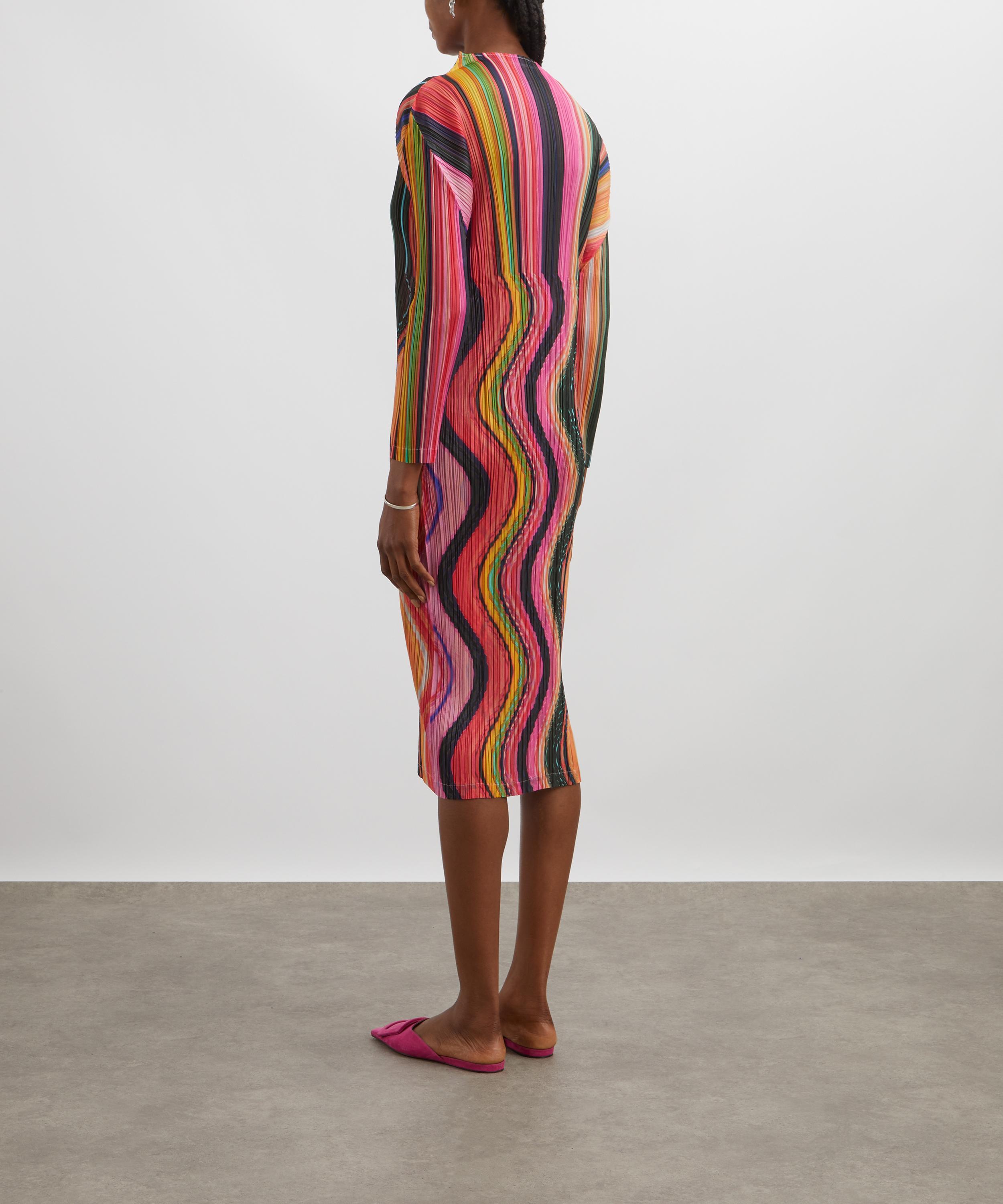 Pleats Please Issey Miyake - WARP Pink Midi Dress image number 3