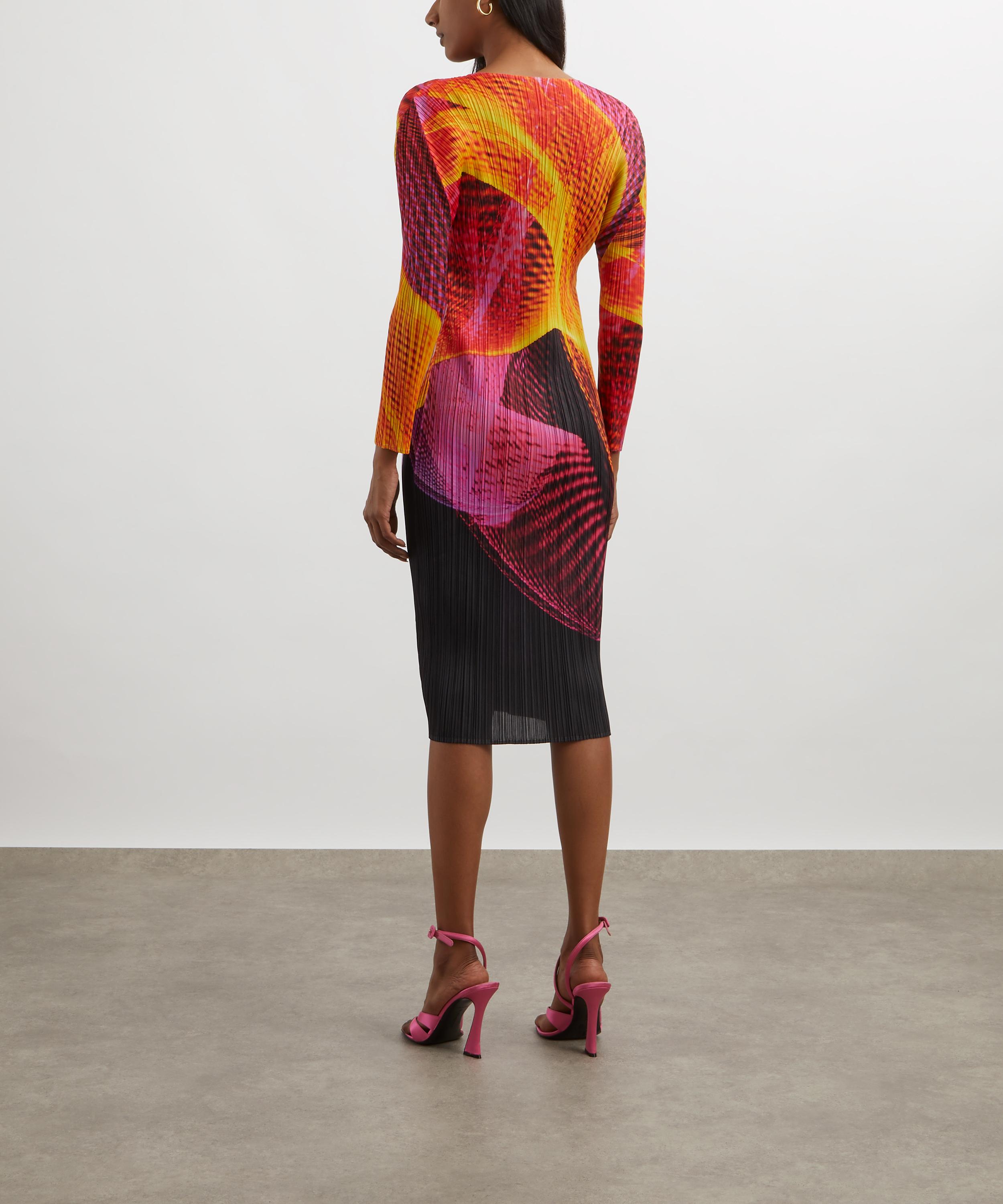 Pleats Please Issey Miyake - SPECTRUM Pleated Dress image number 3