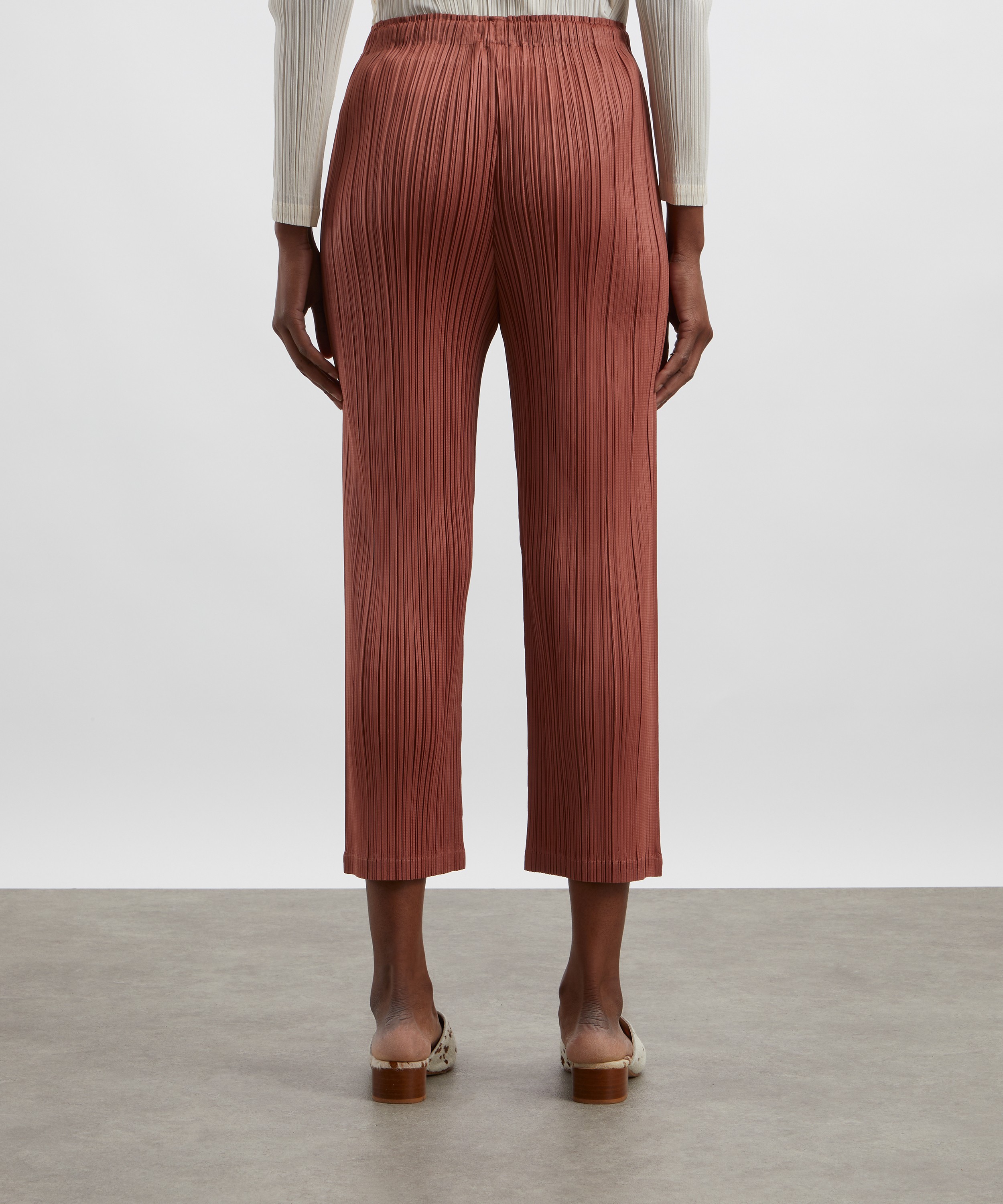 Pleats Please Issey Miyake - MONTHLY COLOURS DECEMBER Pleated Trousers image number 3