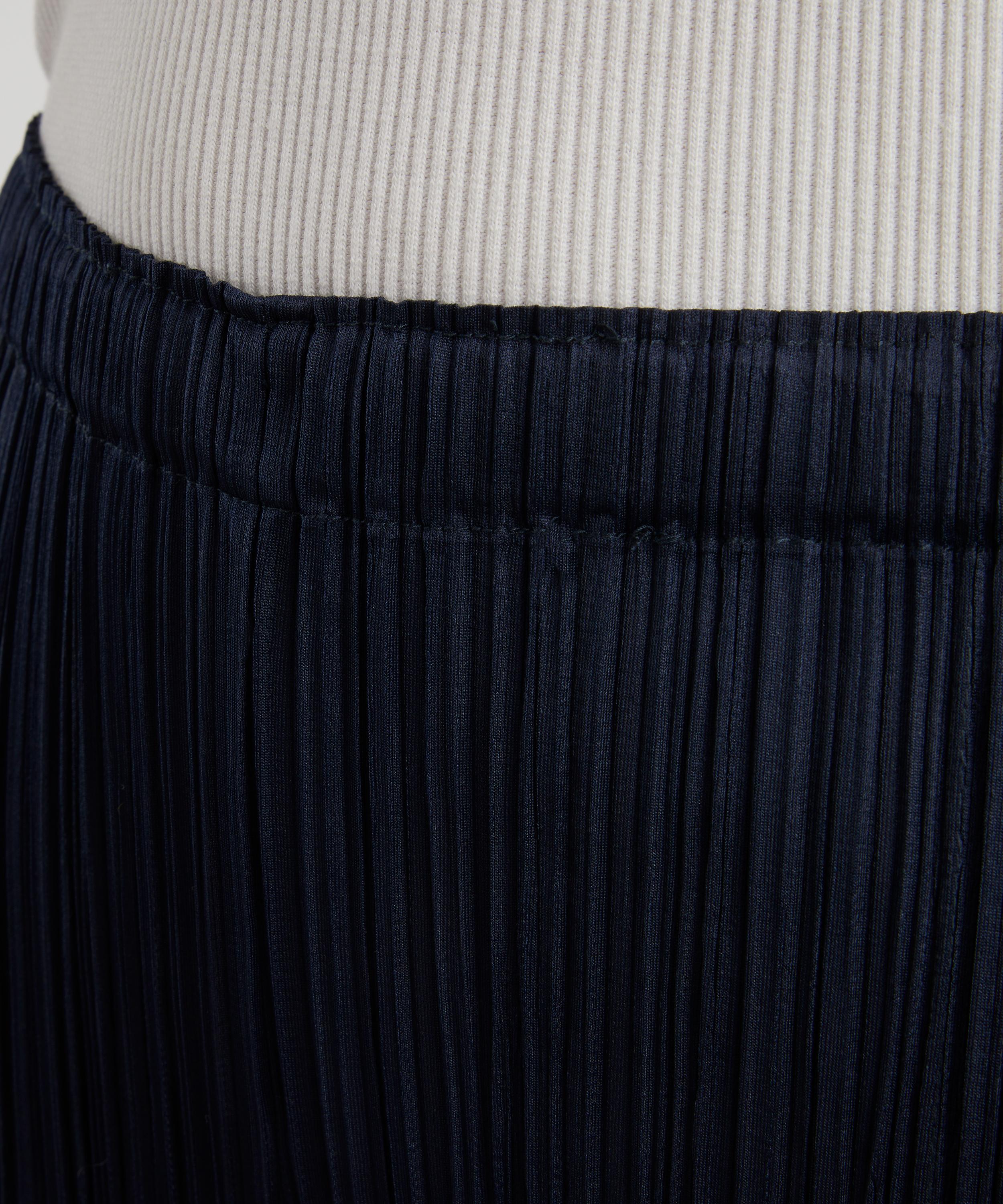 Pleats Please Issey Miyake - NEW COLOURFUL BASICS 4 Navy Pleated Trousers image number 4