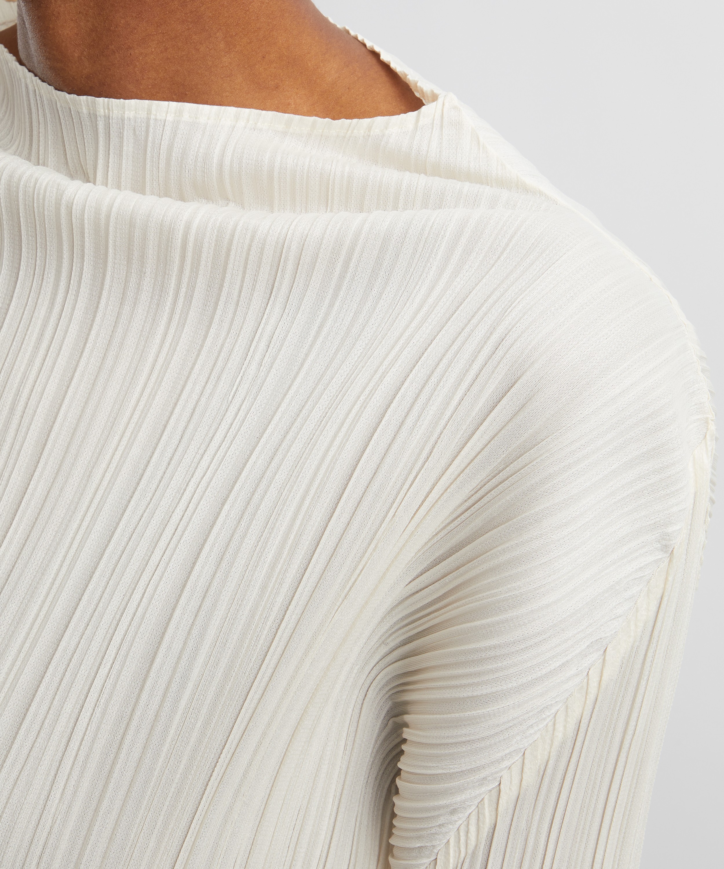 Pleats Please Issey Miyake - MONTHLY COLOURS DECEMBER Pleated Top image number 4