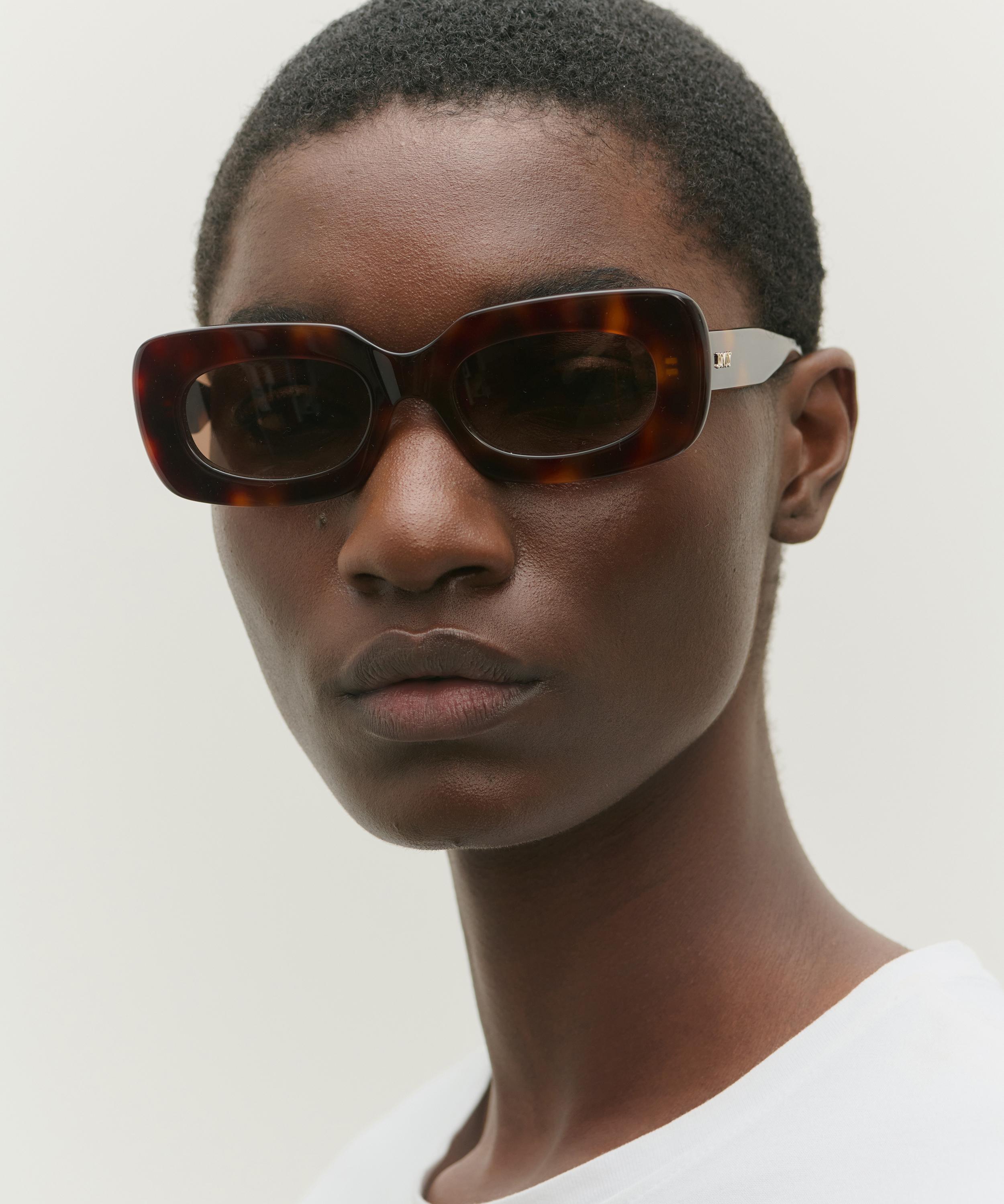 DMY Studios - Vivian Rectangle Sunglasses image number 3