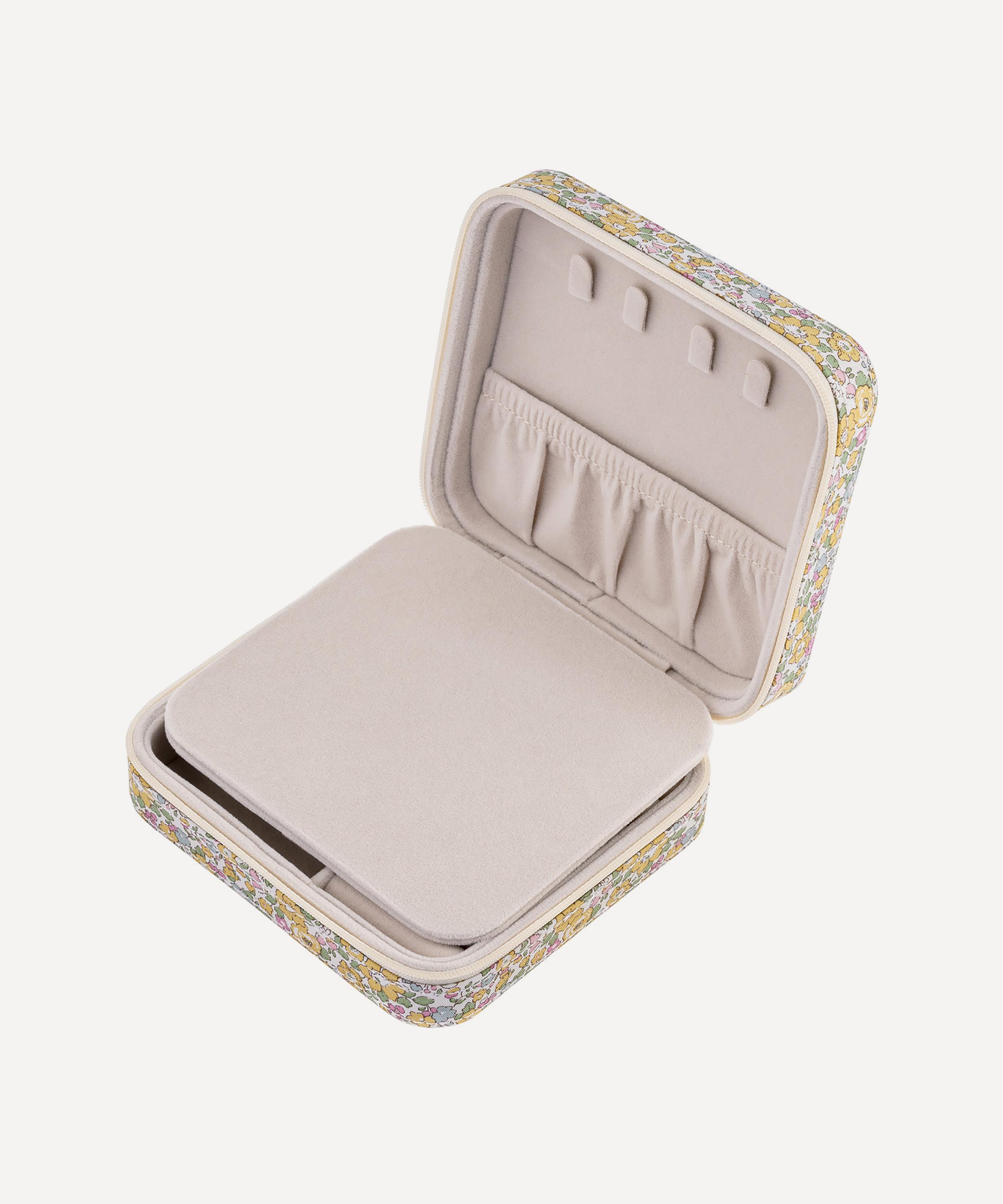 Bon Dep - Betsy Ann Tana Lawn™ Cotton Zipped Jewellery Box image number 2