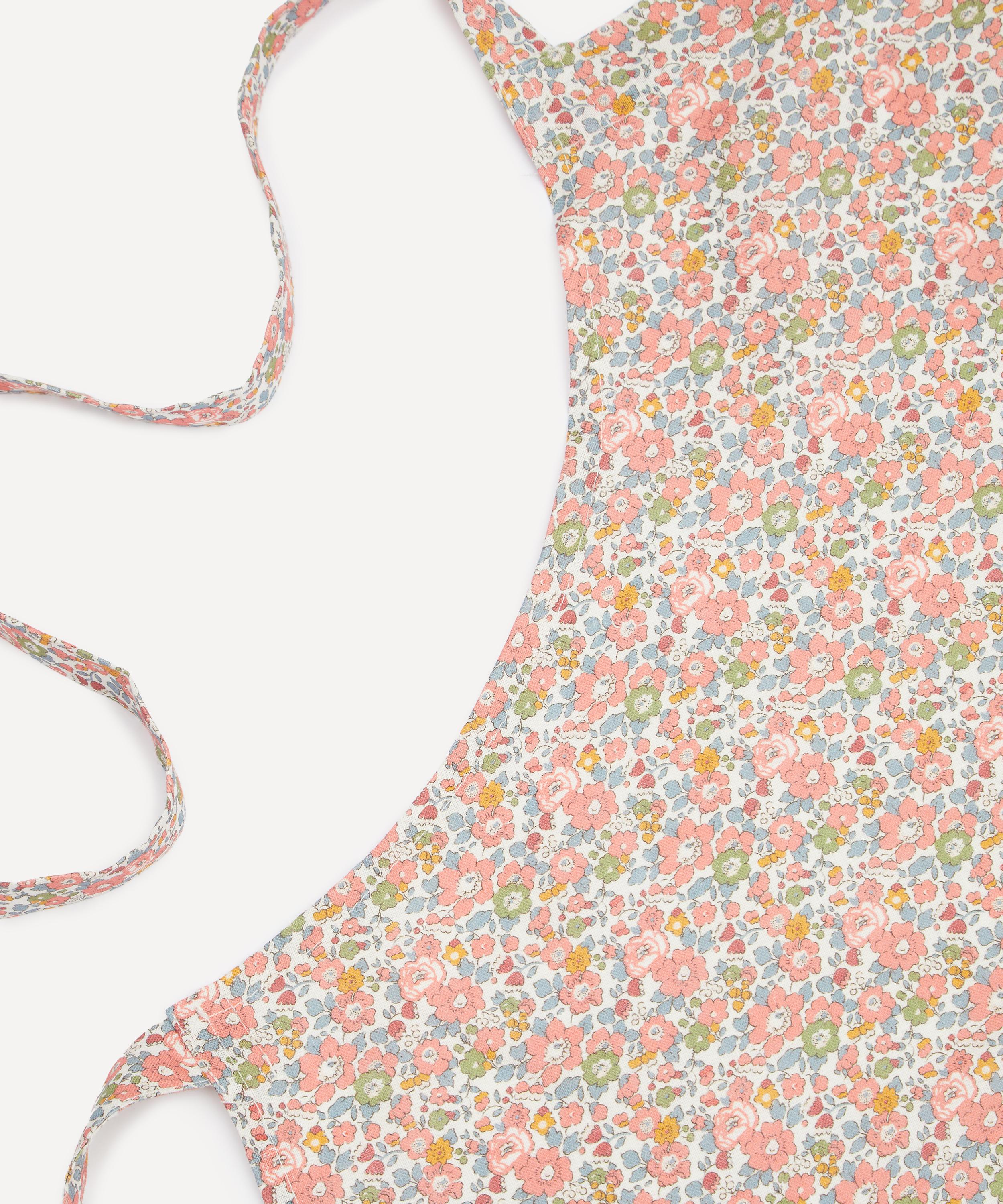 Avenida Home - Betsy Linen Apron image number 3