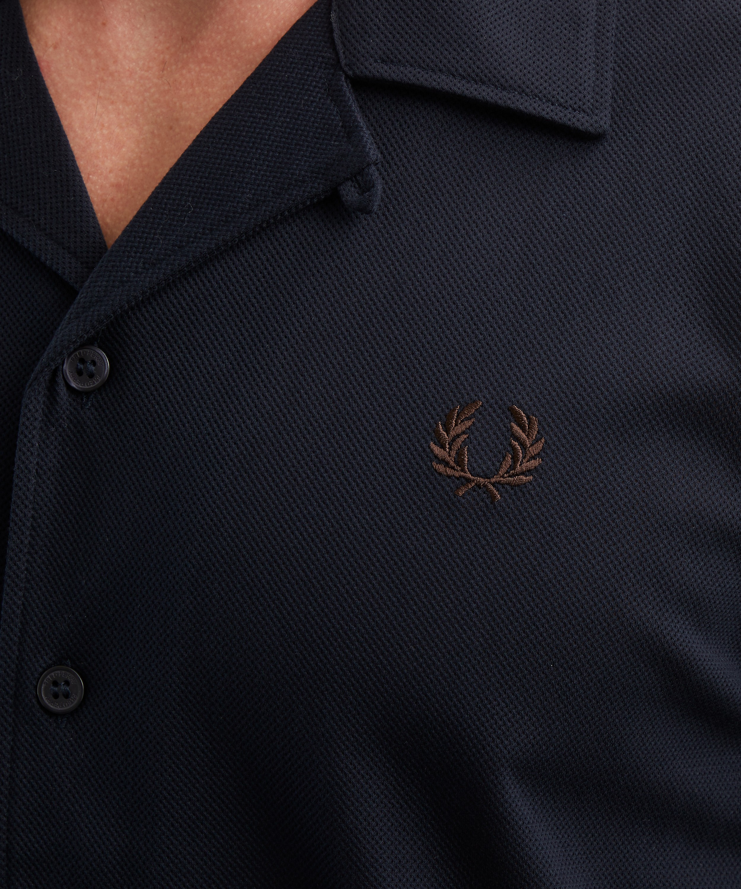 Fred Perry - Logo Embroidered Short-Sleeve Shirt image number 4