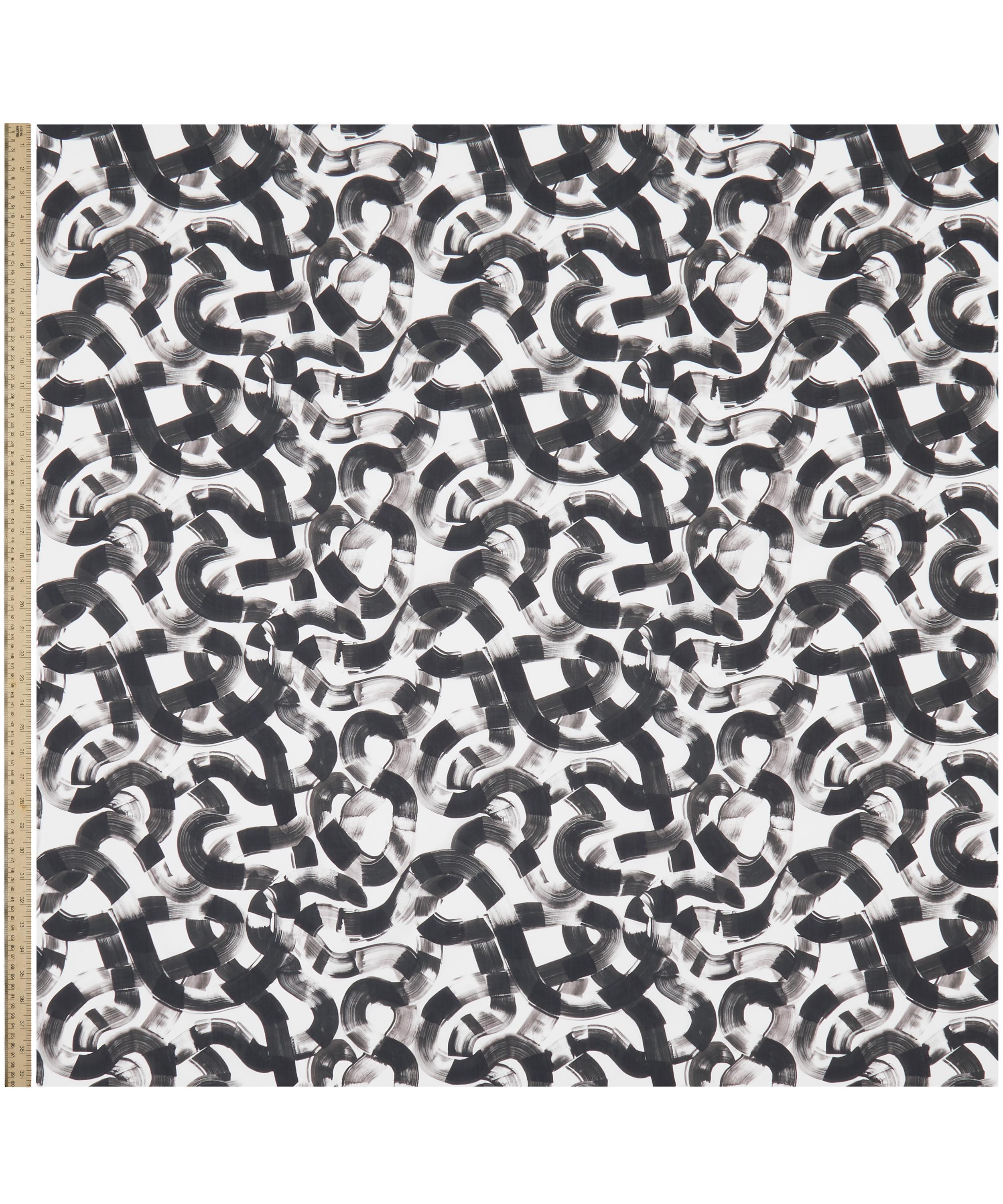 Liberty Fabrics - Winging Sweep Tana Lawn™ Cotton image number 1