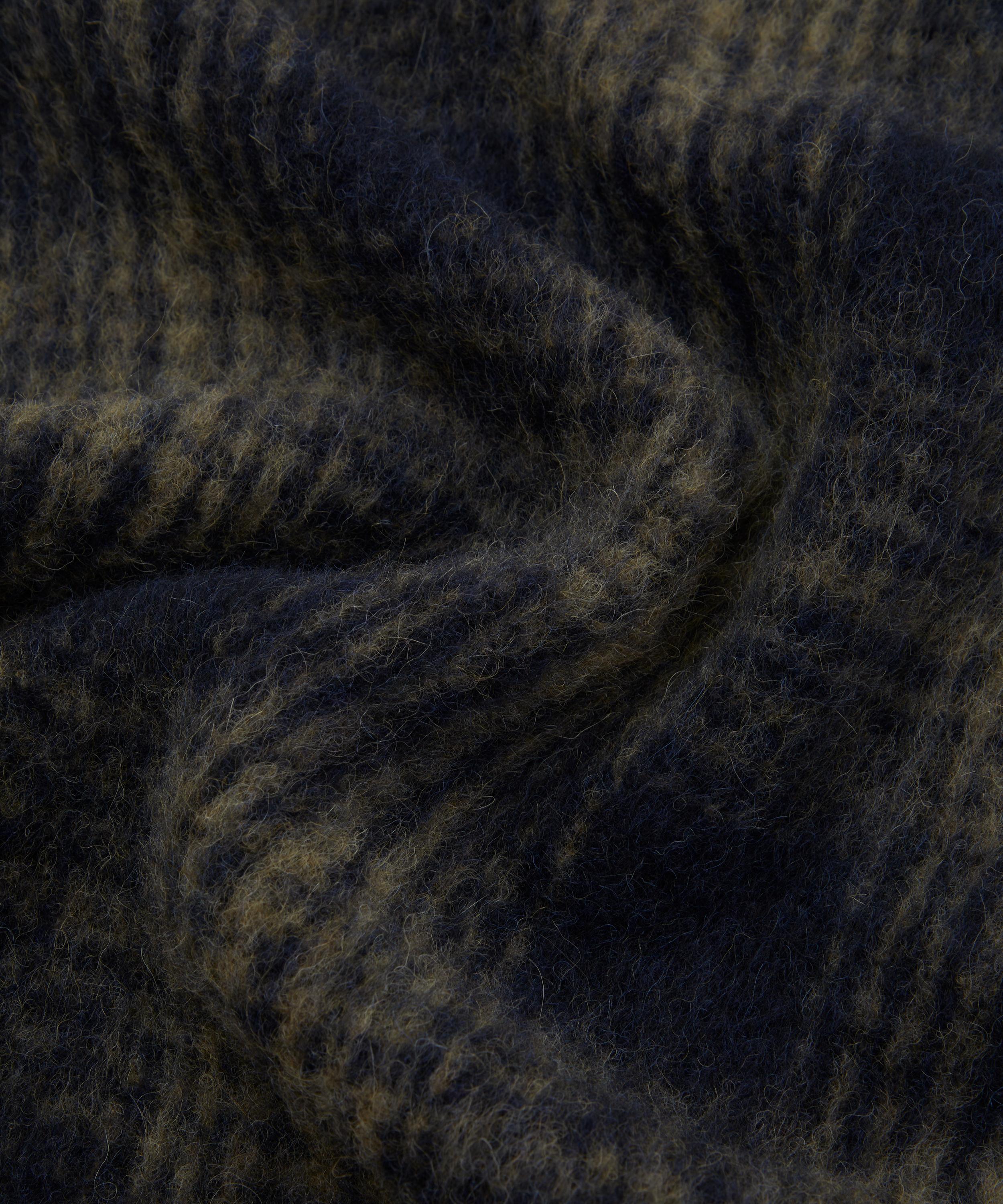 A.P.C. - Andrea Scarf image number 3