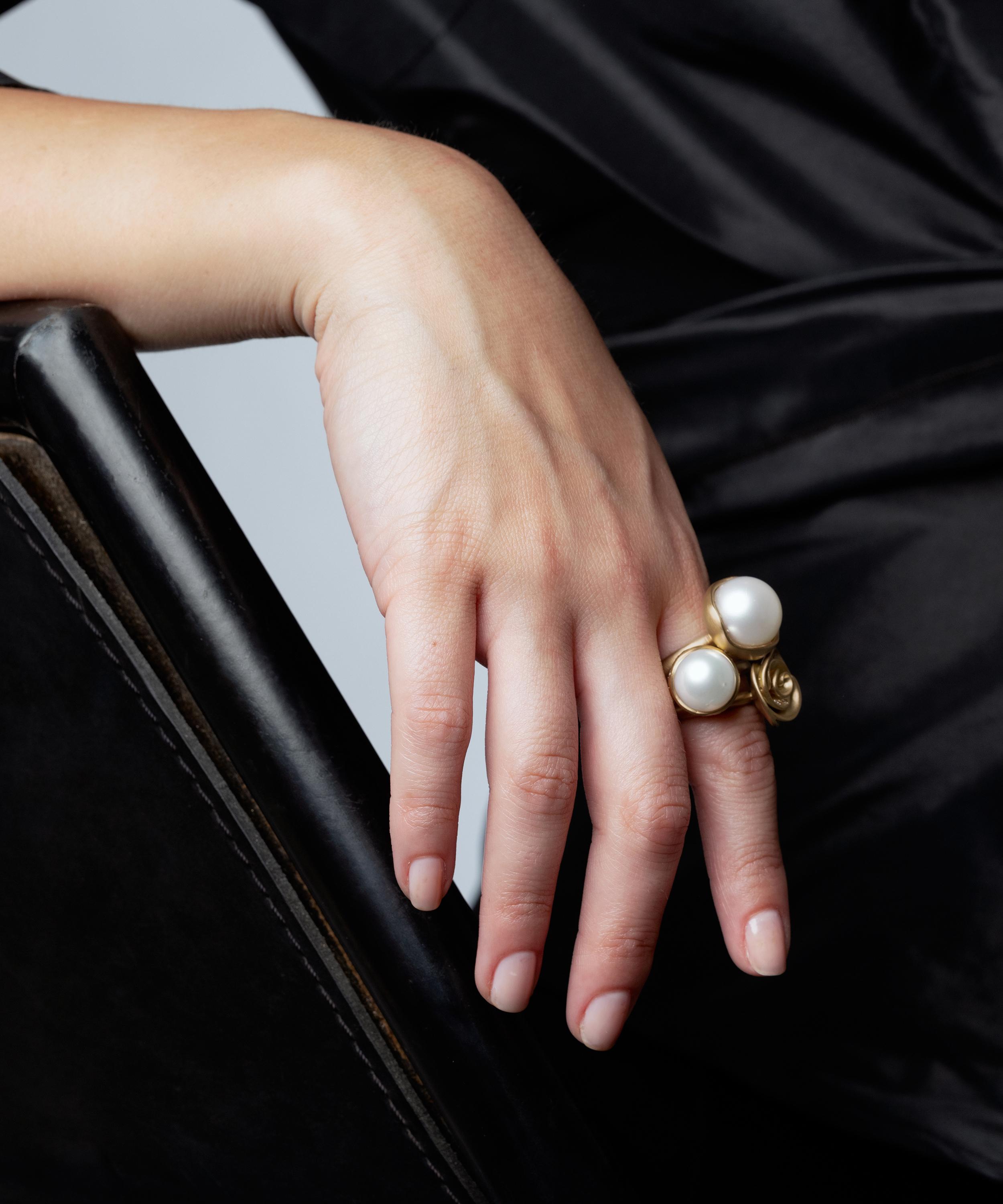 Nada Ghazal - 18ct Gold Pop Shine Mini Pearl Ring image number 1