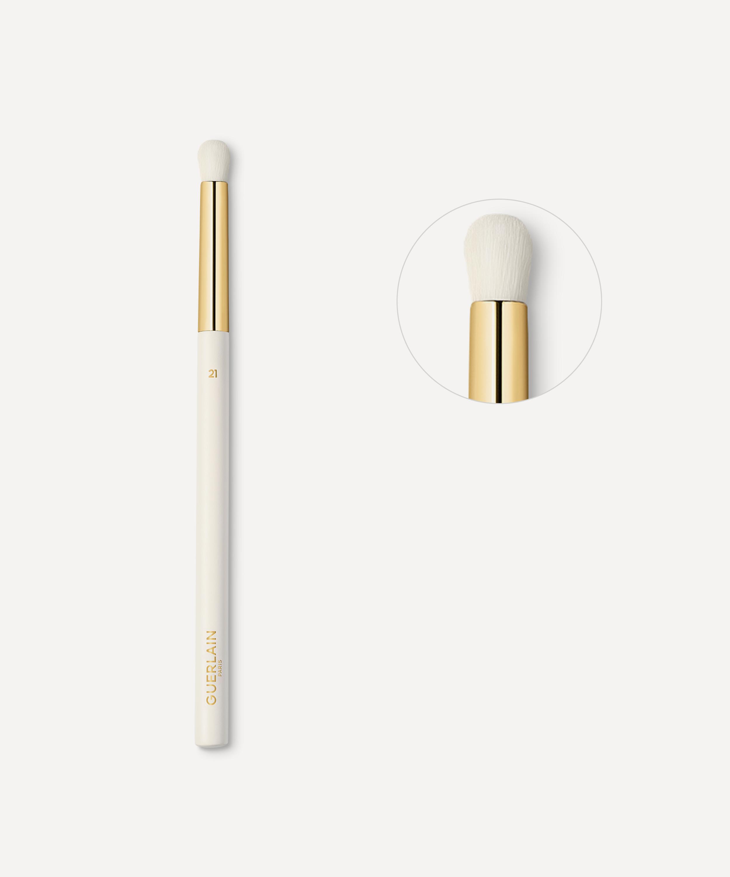 Guerlain - Eyeshadow Blending Brush No 21 image number 0