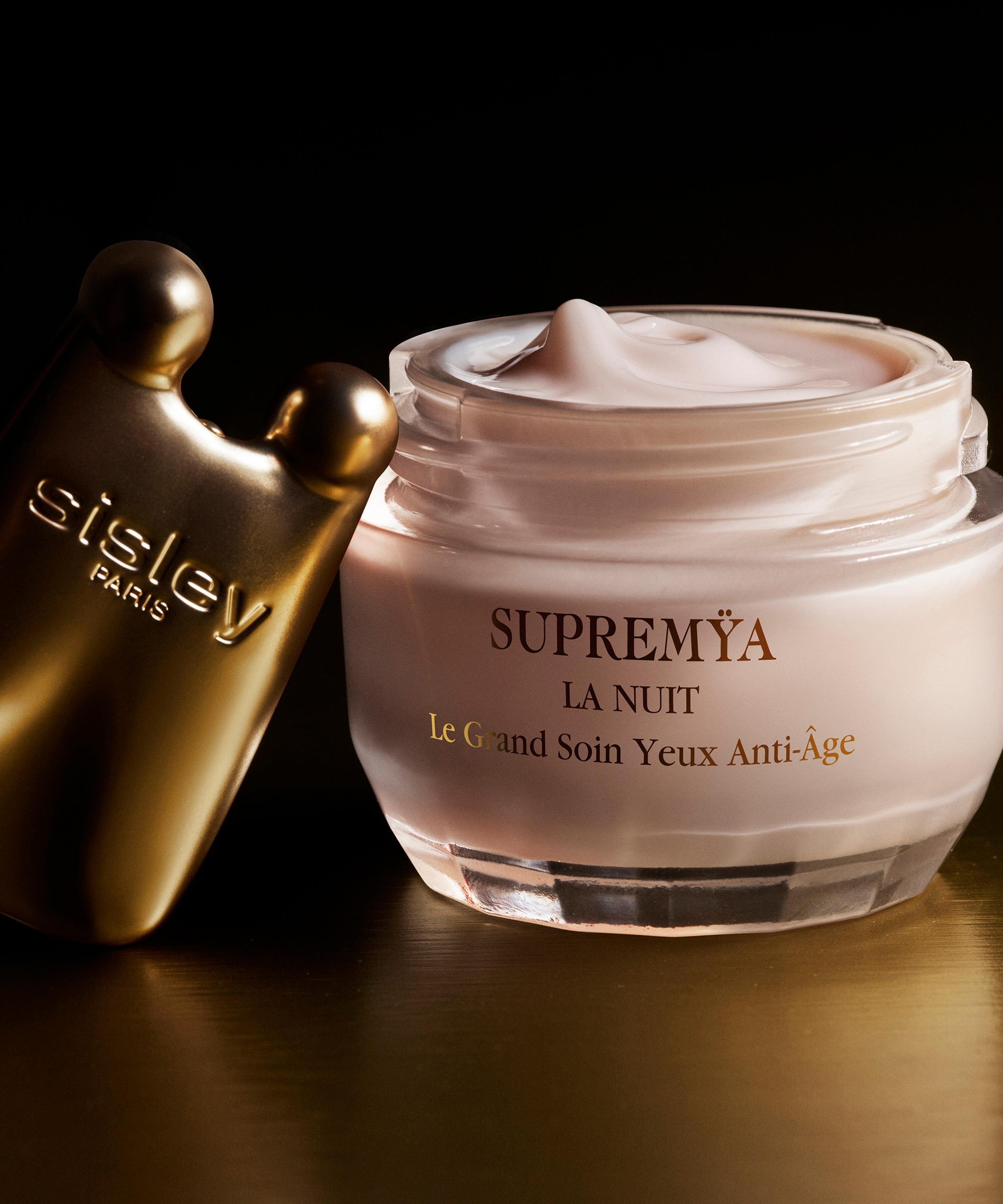 Sisley Paris - Supremÿa At Night The Supreme Anti-Ageing Eye Cream 15ml image number 3