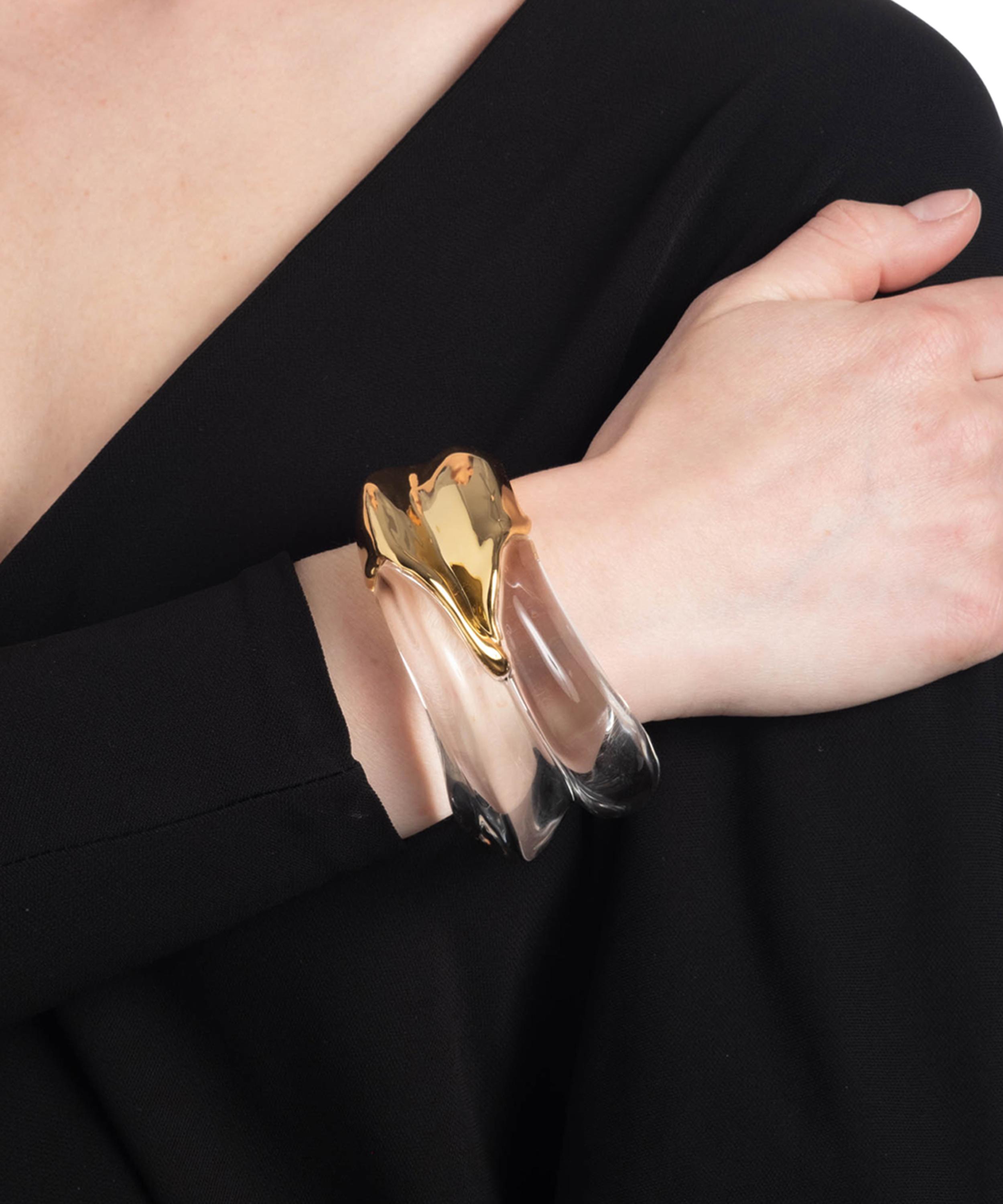 Alexis Bittar - 14ct Gold-Plated Liquid Lucite Wave Hinged Cuff Bracelet image number 2