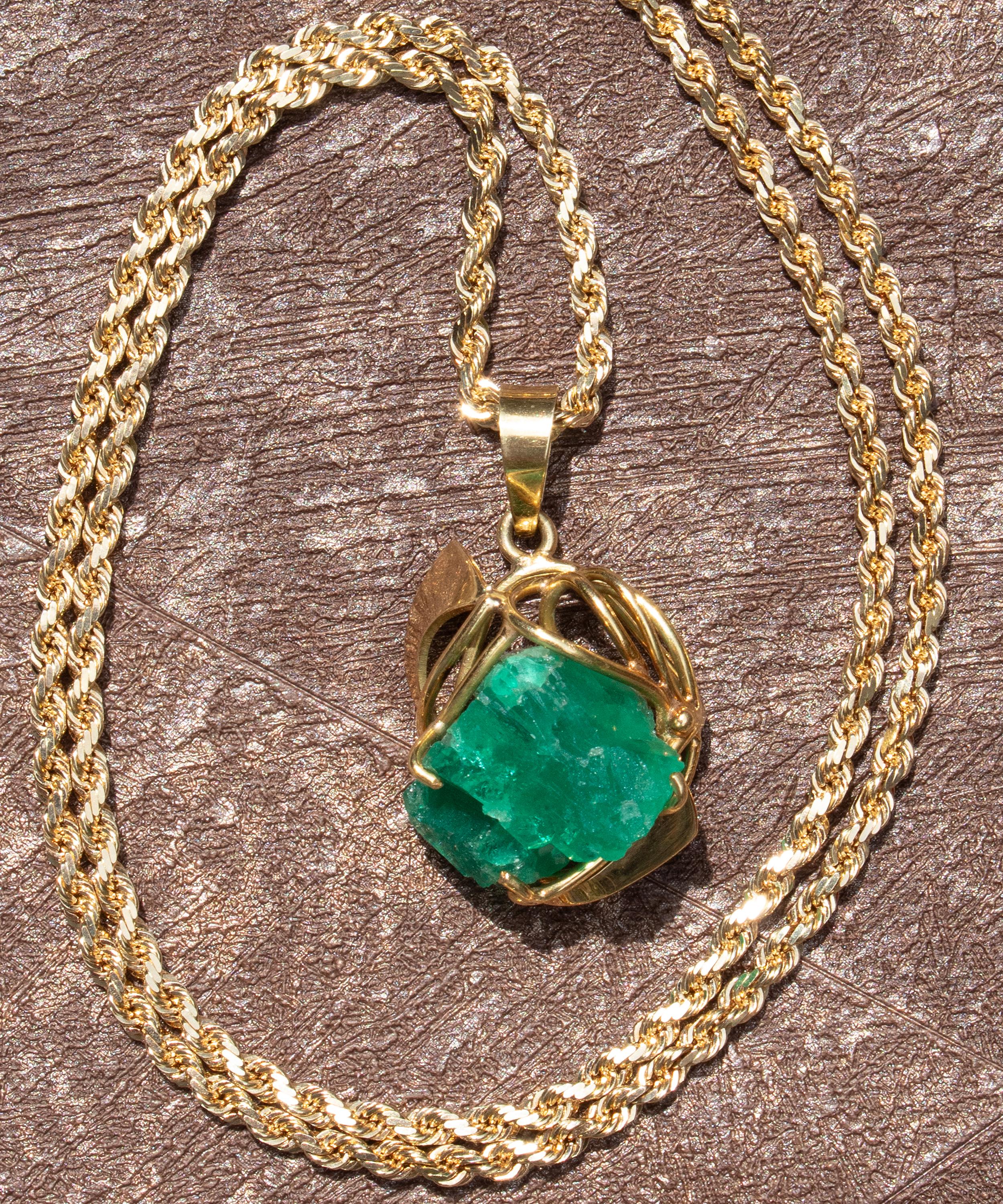 Kojis - 14ct Gold Vintage Rough Emerald Pendant Necklace image number 2