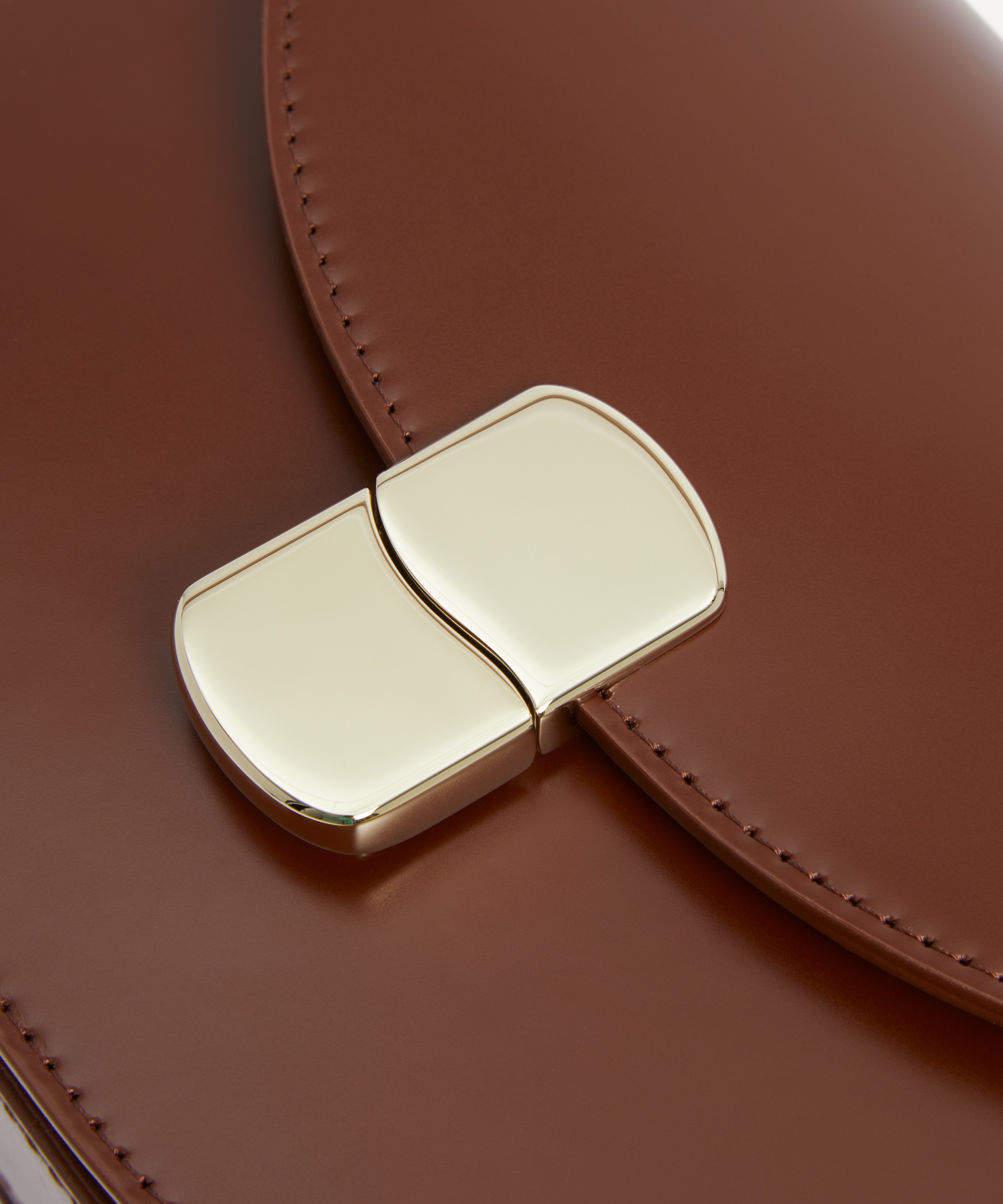 Sézane - Claude Cross-Body Shoulder Bag in Iced Chocolate image number 4