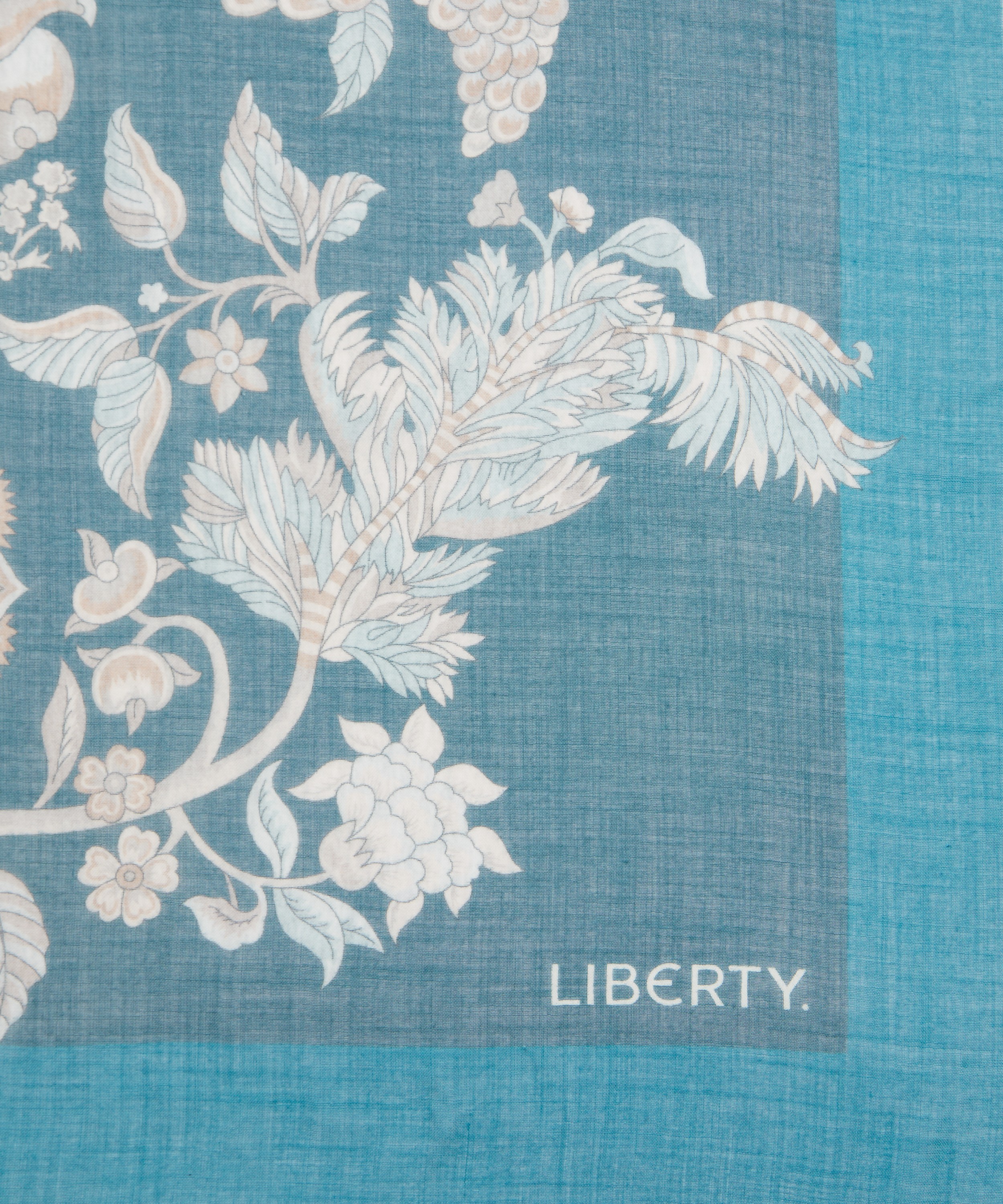 Liberty - Palampore Trail 140X140 Cashmere-Silk Scarf image number 3