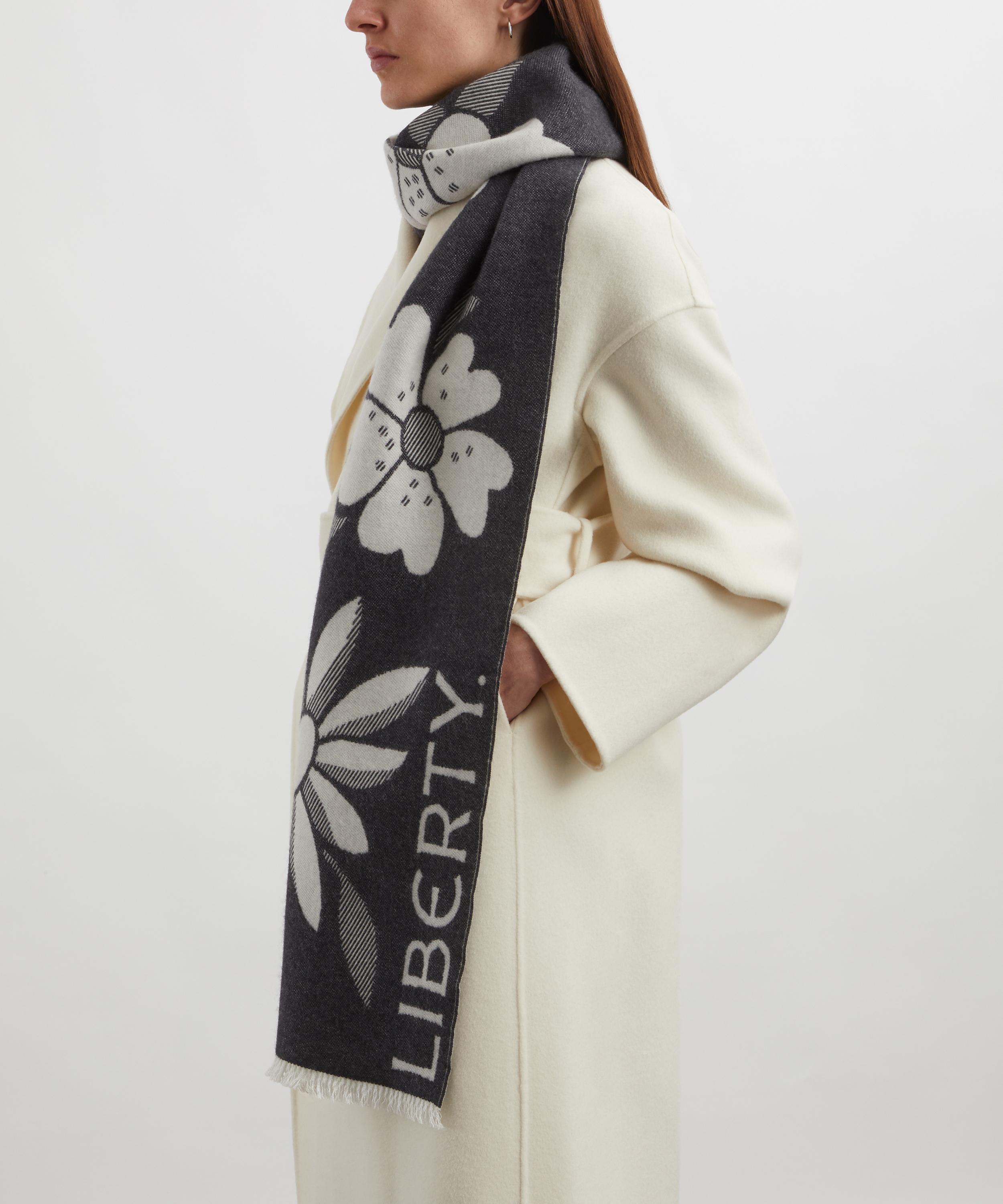 Liberty - Giant Poppy and Daisy 35X180 Jacquard Scarf image number 1