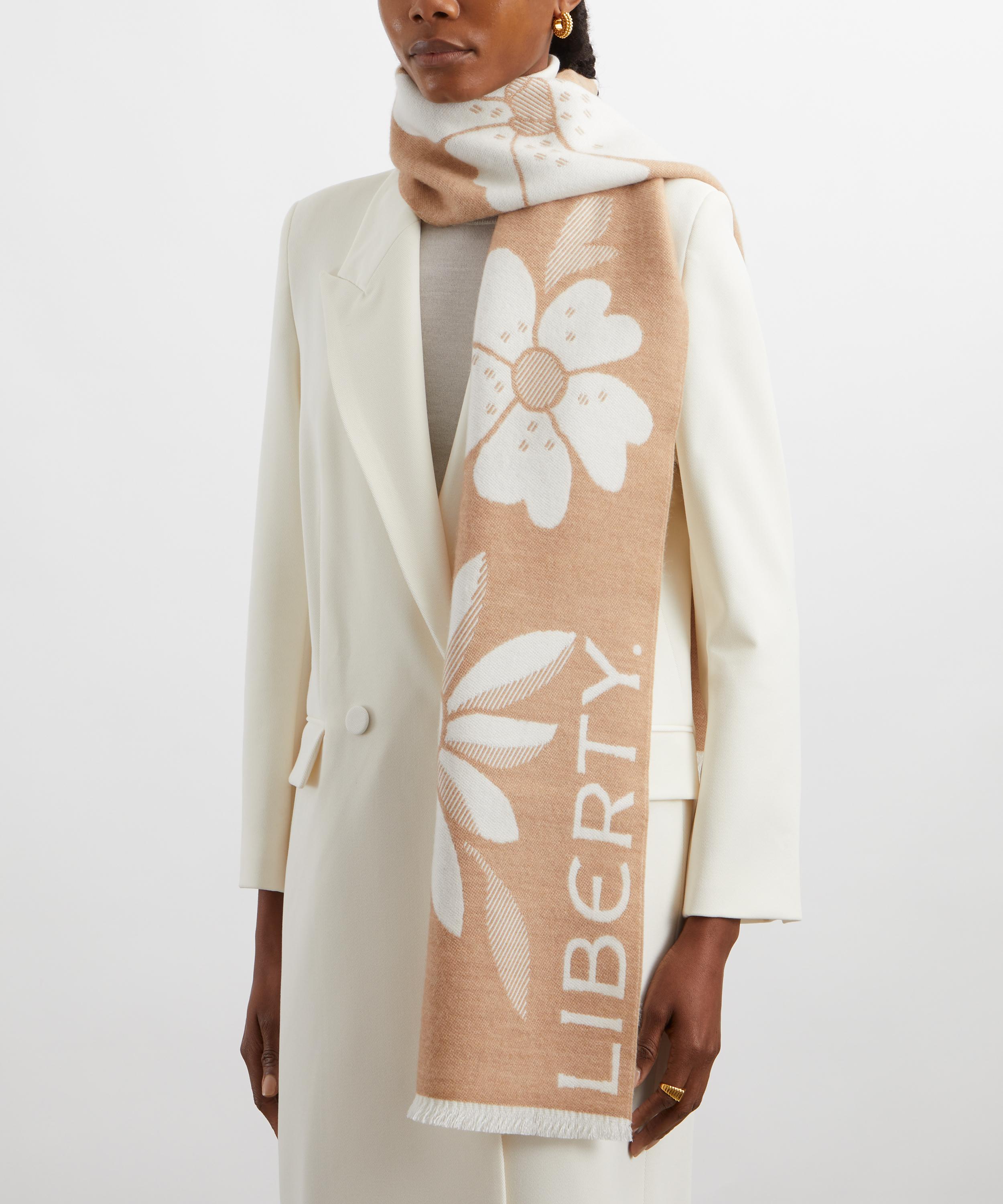 Liberty - Giant Poppy and Daisy 35X180 Jacquard Scarf image number 1