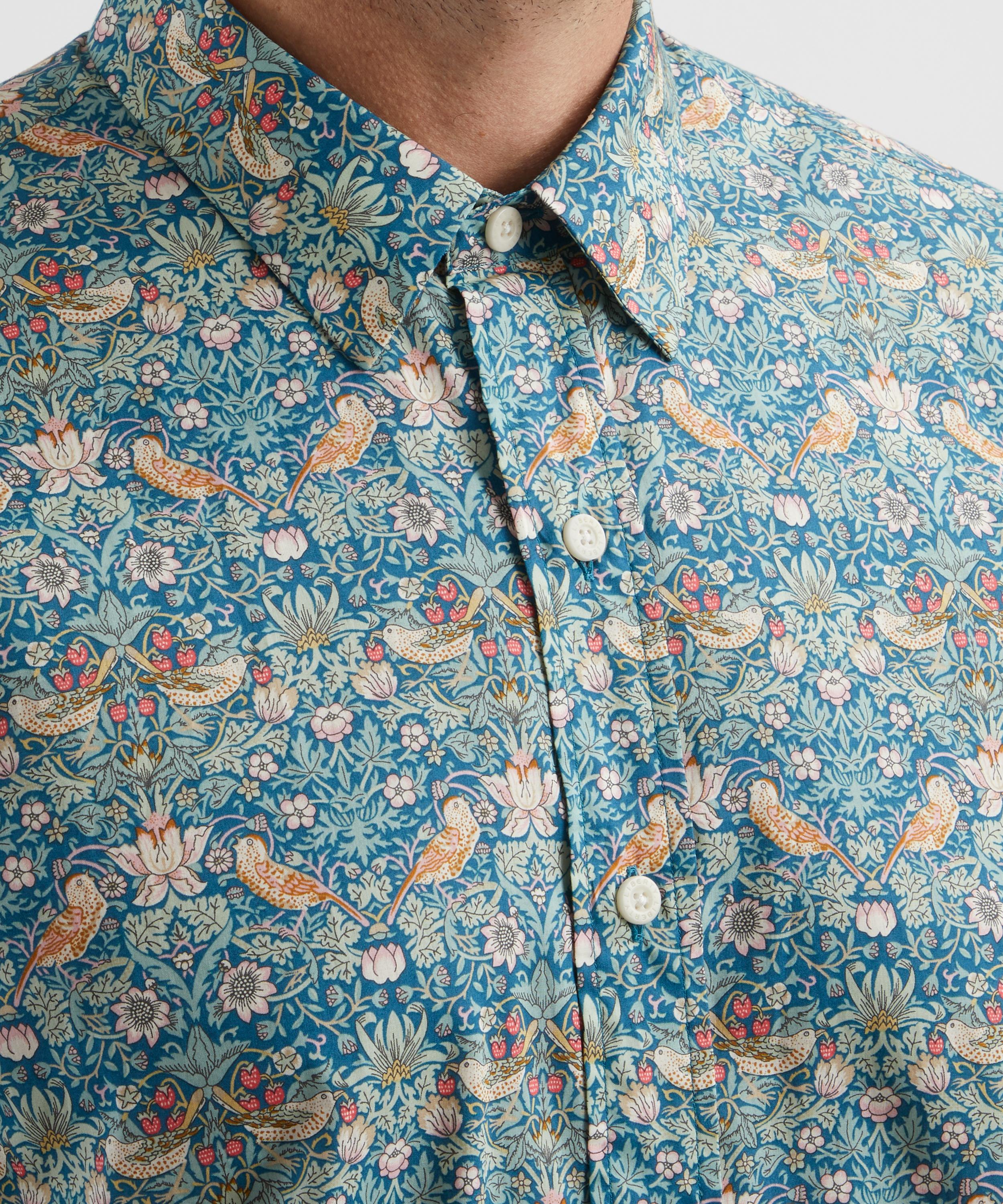 Liberty - Lasenby Classic Casual Tana Lawn™ Cotton Shirt in Strawberry Thief image number 4