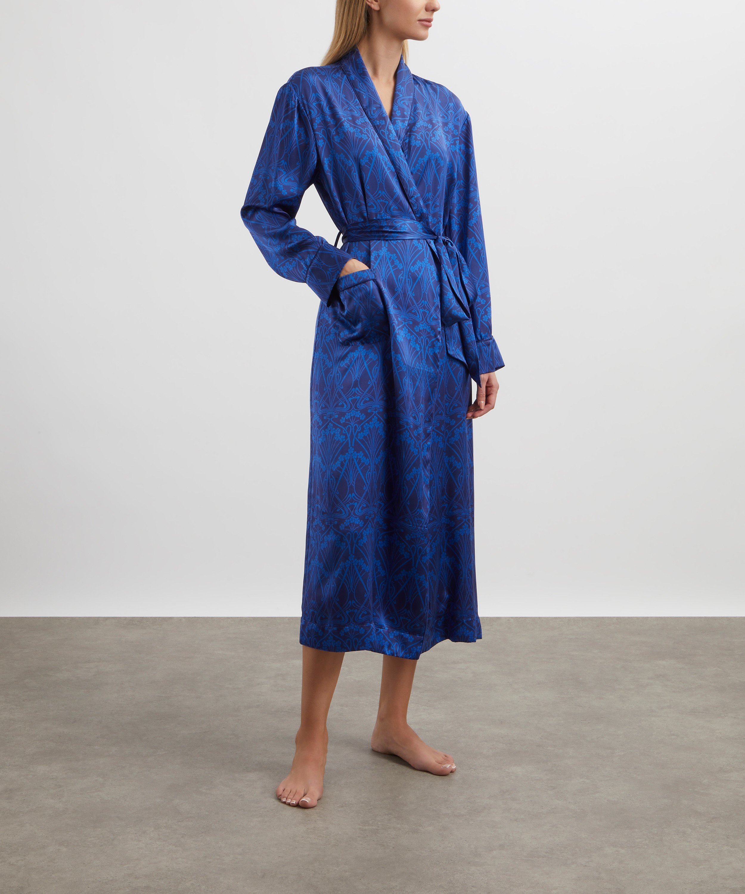 Liberty - Nouveau Ianthe Silk Satin Robe image number 1