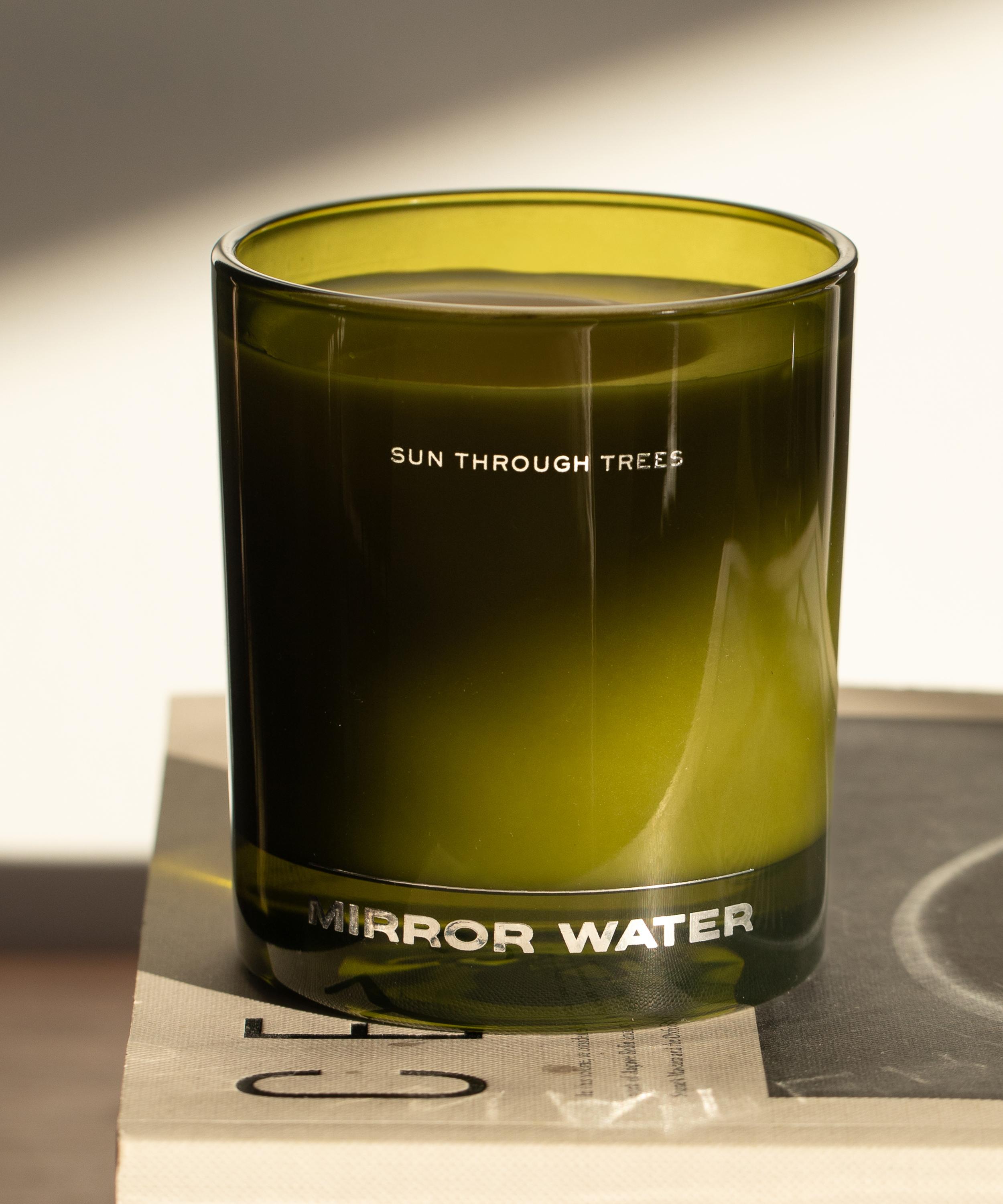 MIRROR WATER - Sun Through Trees Scented Candle 280g image number 1