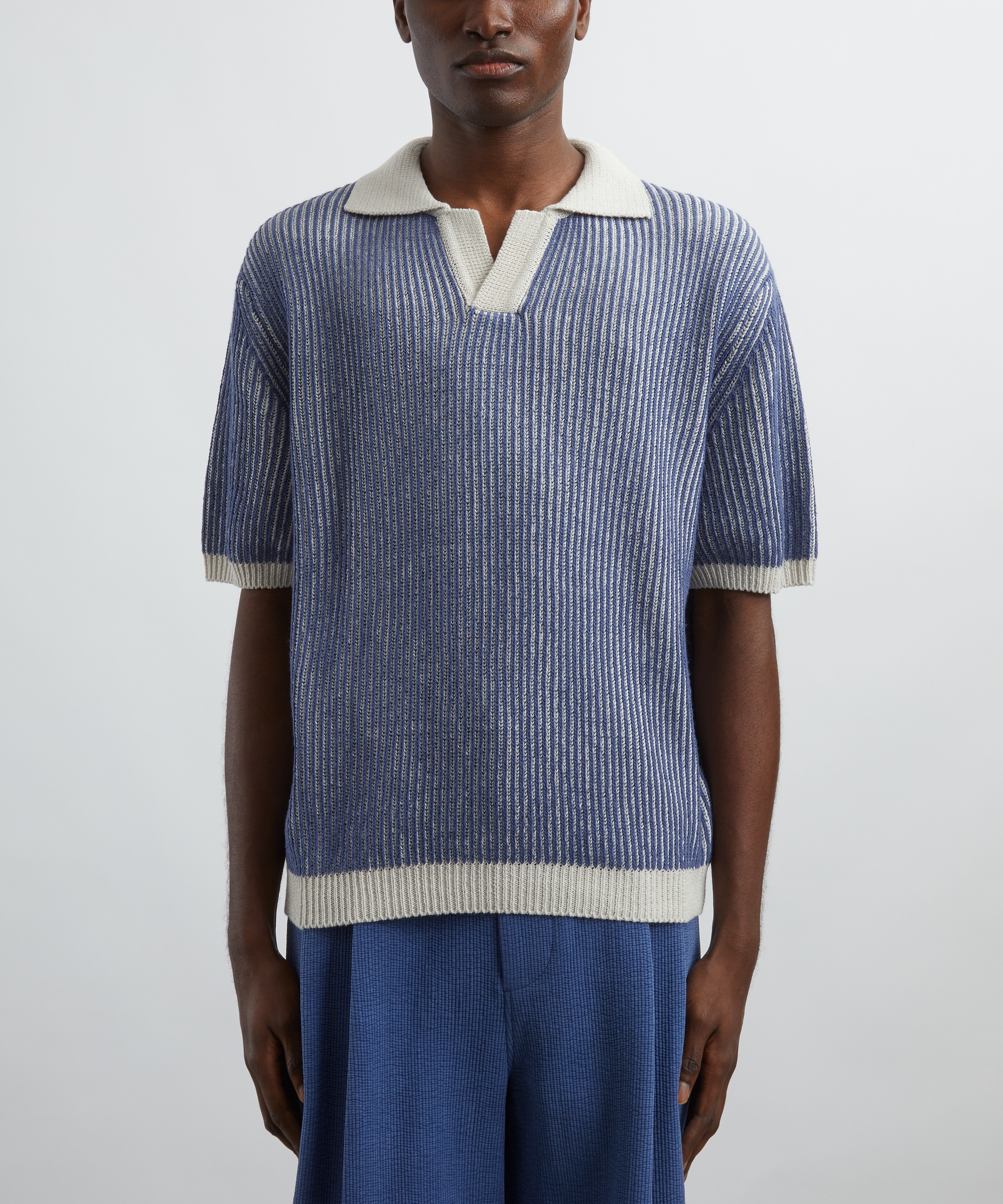 Le17septembre - Knitted Blue Striped Polo Shirt image number 2