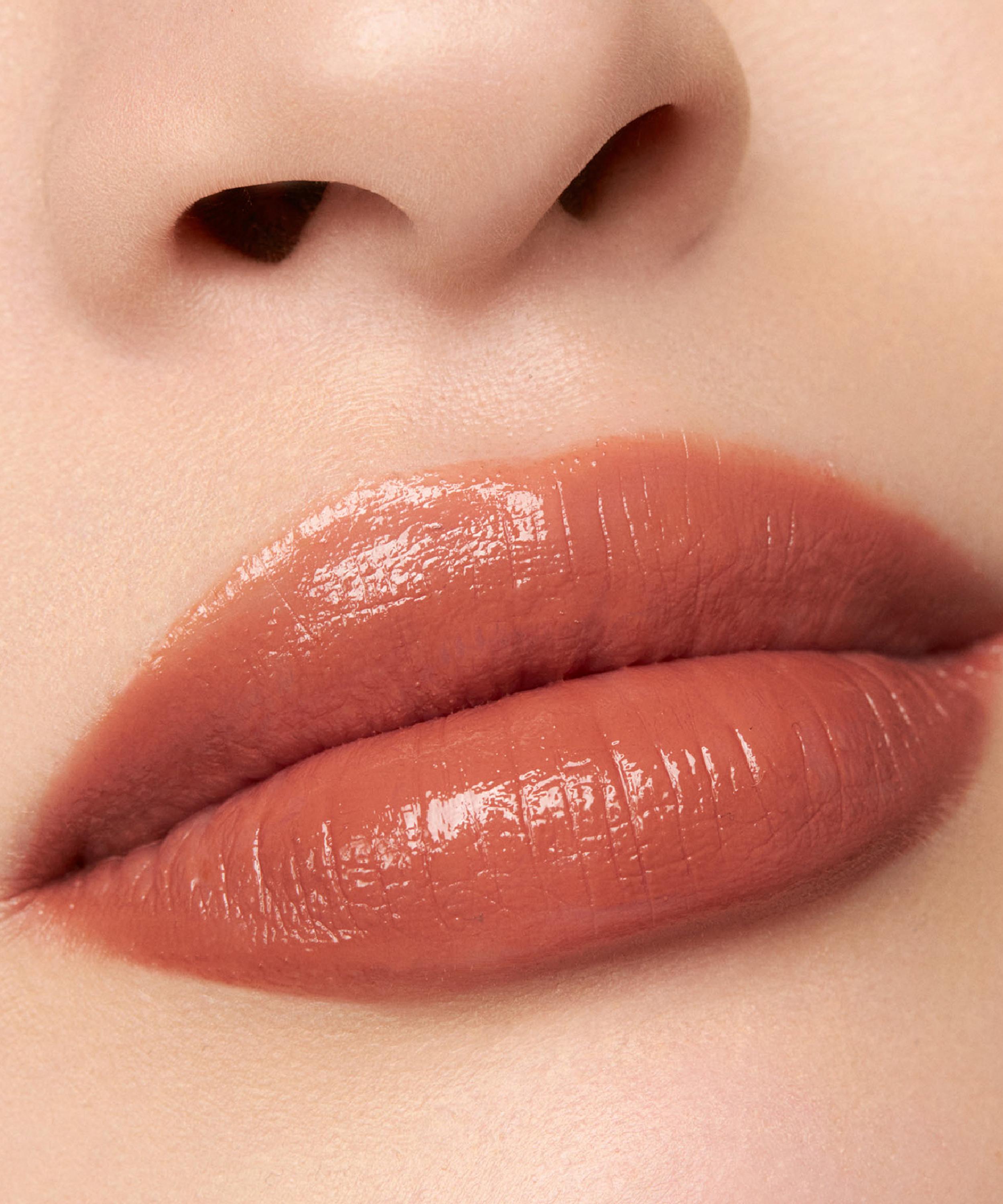SUQQU - Comfort Lip Fluid Glow Limited Edition 6.6ml image number 2