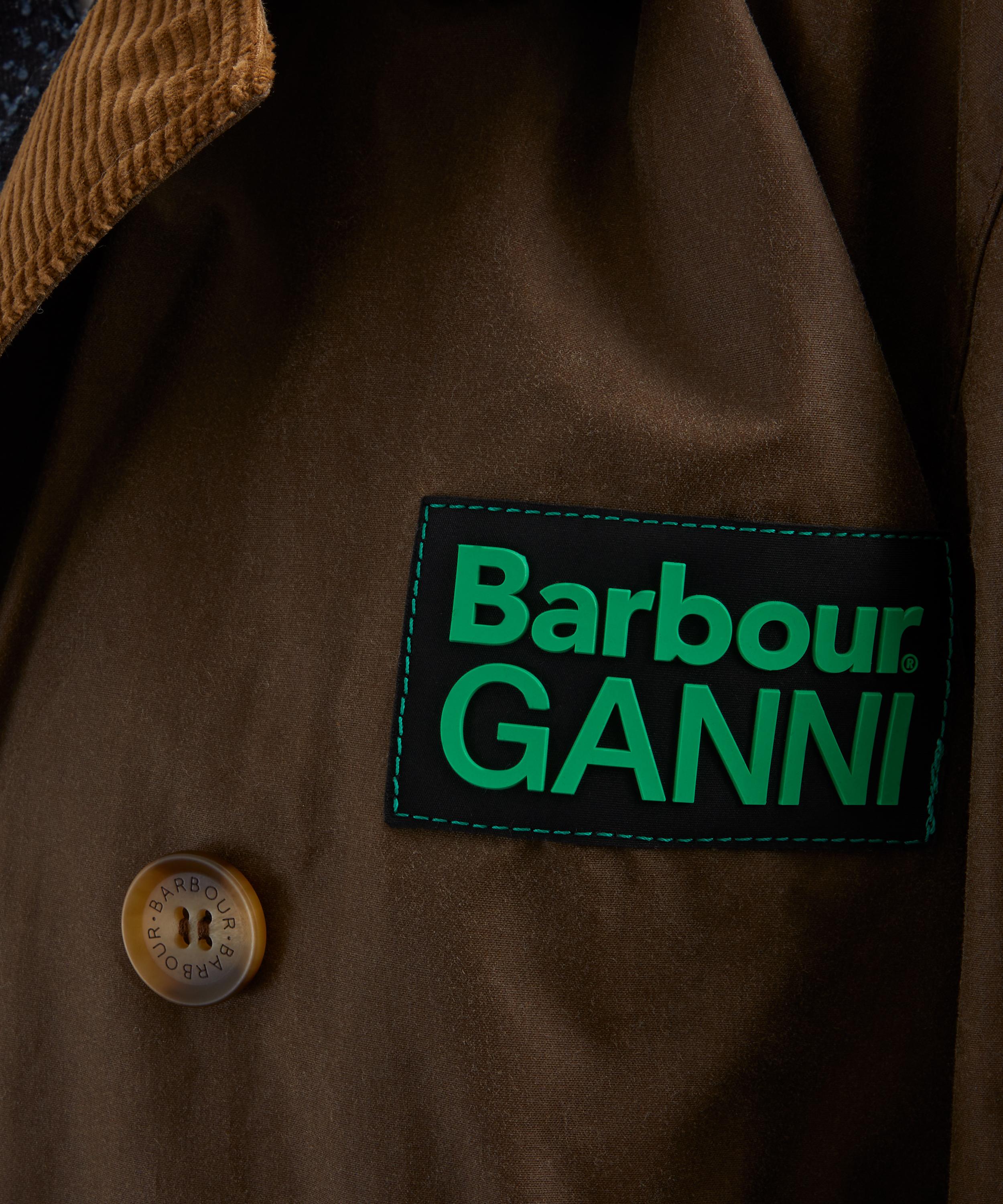 Barbour - x GANNI Waxed Trench Coat image number 4