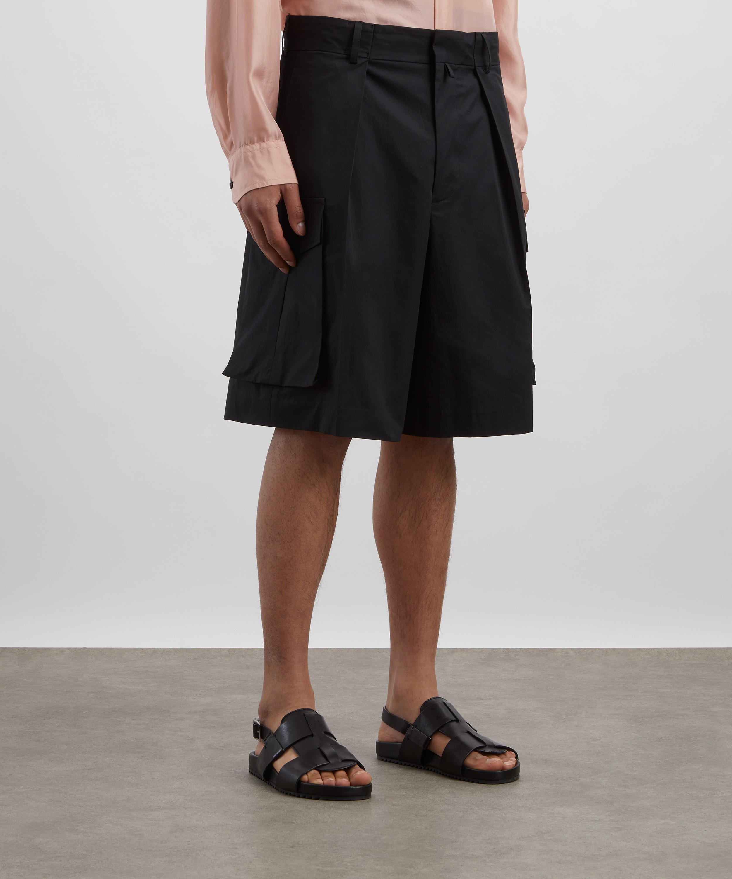 Dries Van Noten - Pleated Cargo Shorts image number 2