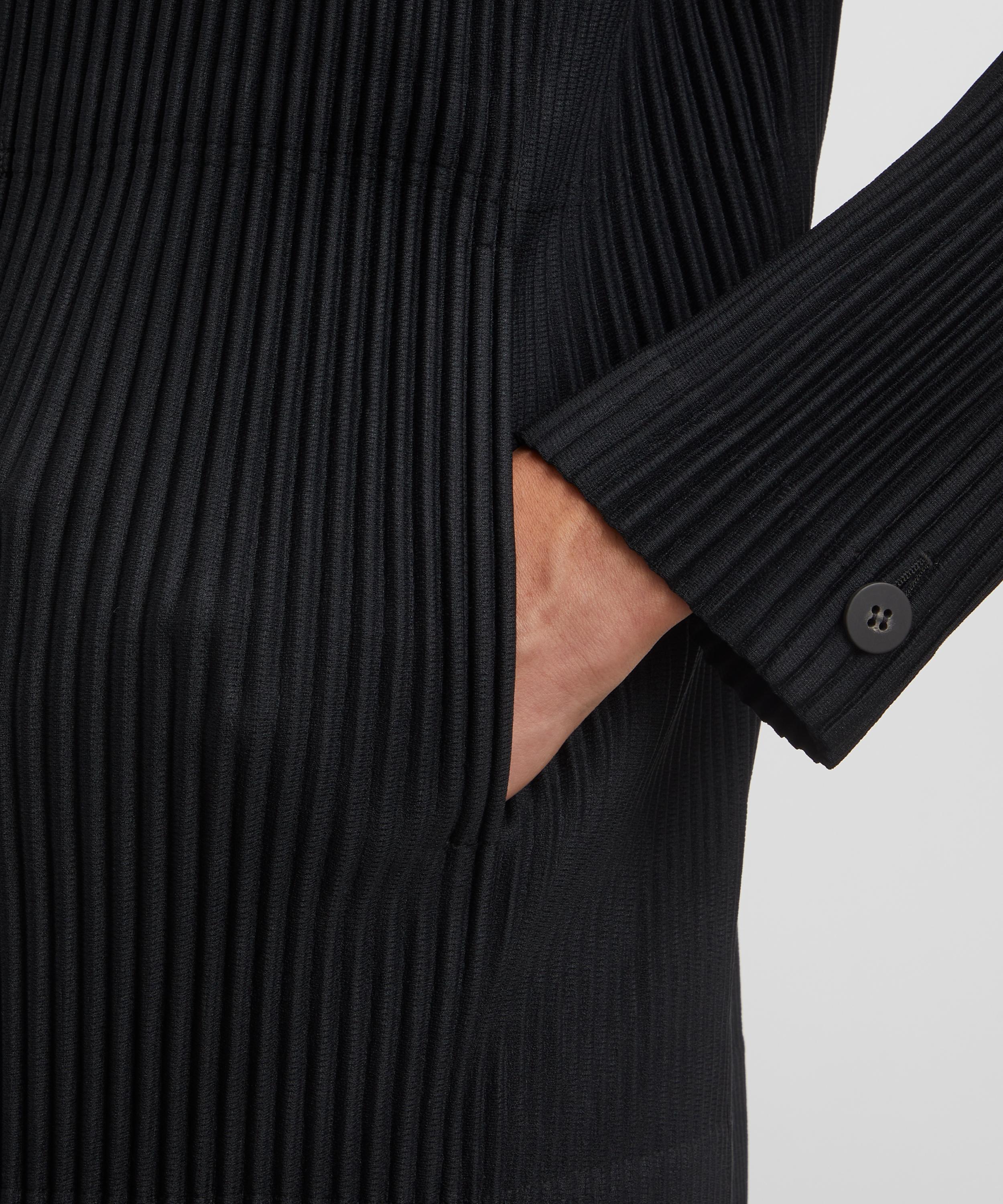 HOMME PLISSÉ ISSEY MIYAKE - OCTOBER BASICS Pleated Jacket image number 4