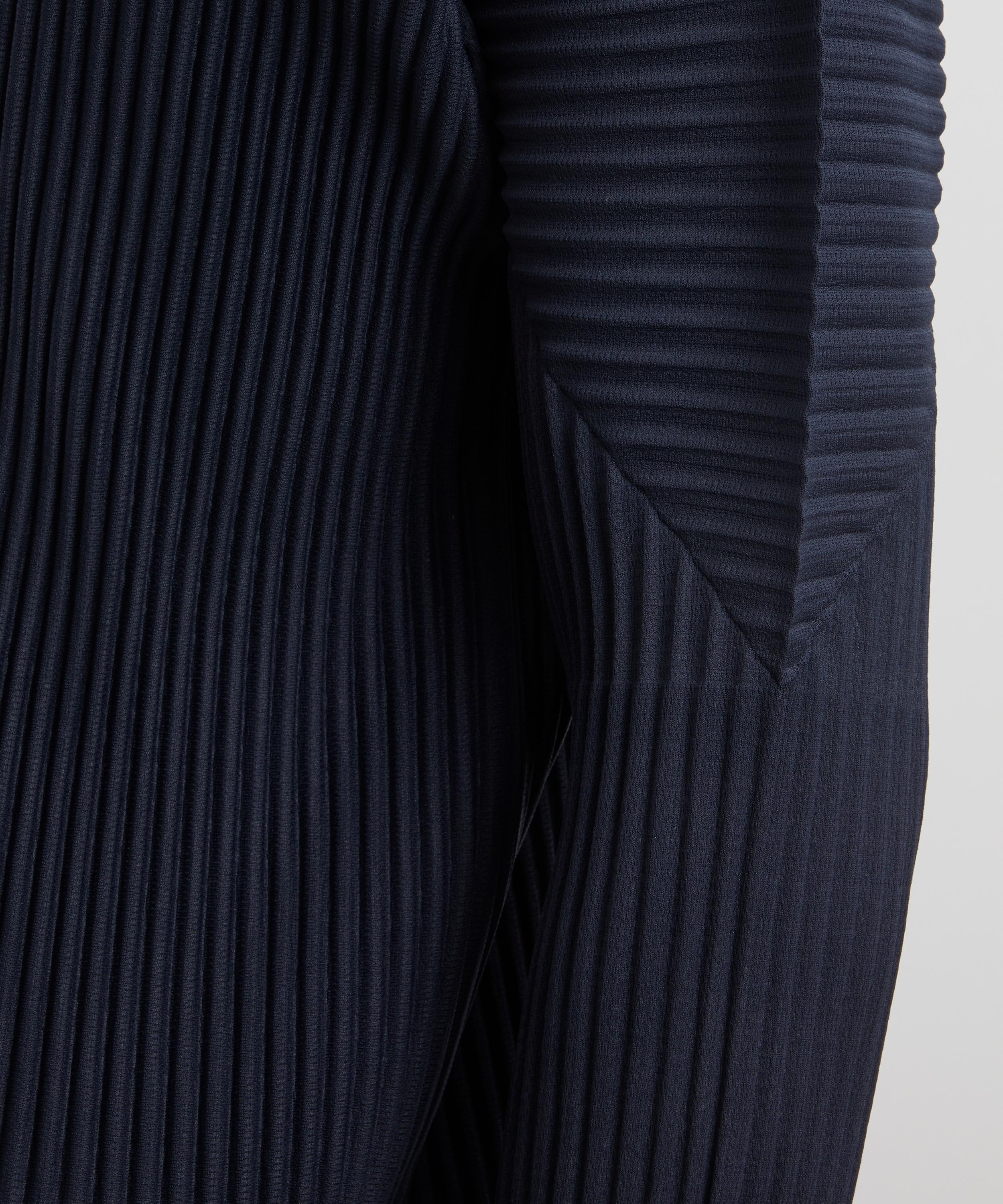 HOMME PLISSÉ ISSEY MIYAKE - OCTOBER BASICS Pleated Long-Sleeve T-Shirt image number 4