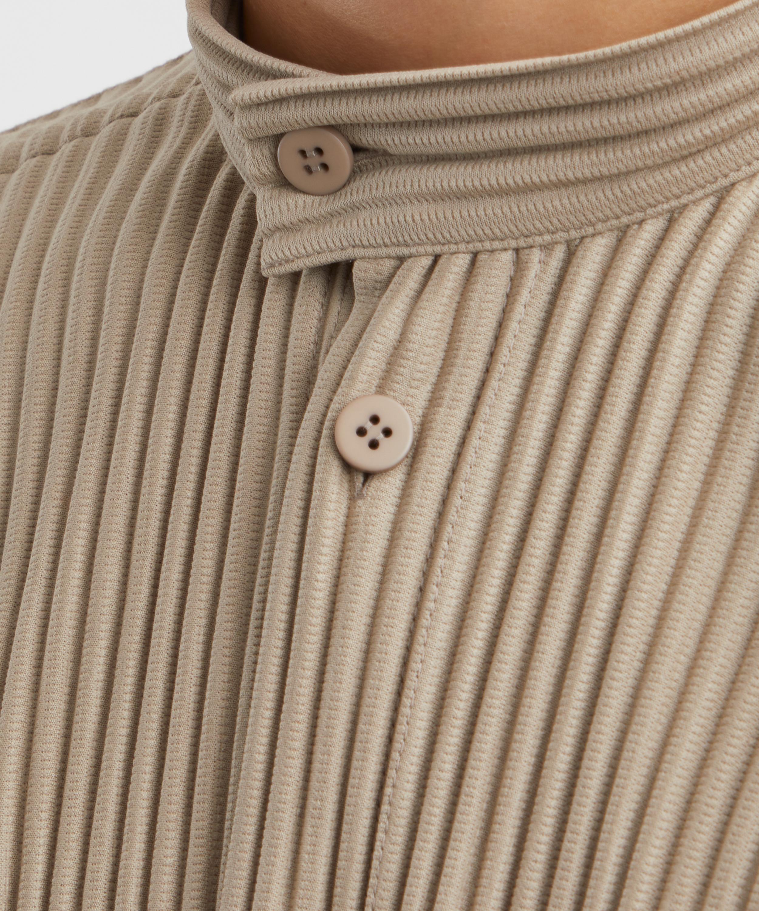 HOMME PLISSÉ ISSEY MIYAKE - MC SEPTEMBER Pleated Shirt image number 4