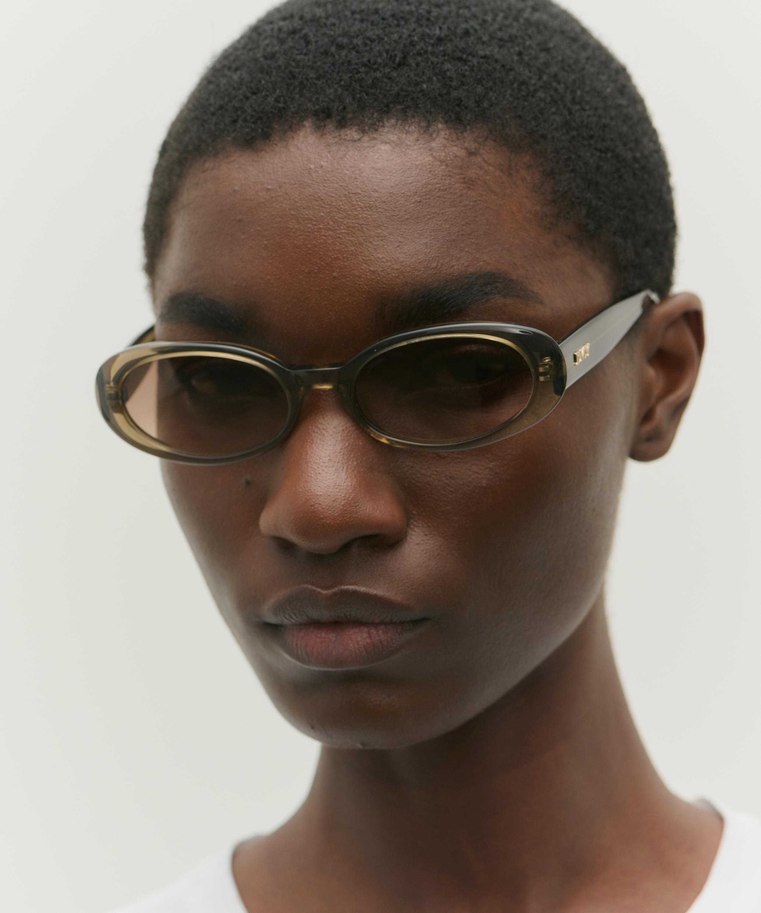 DMY Studios - Valentina Oval Transparent Olive Sunglasses image number 5