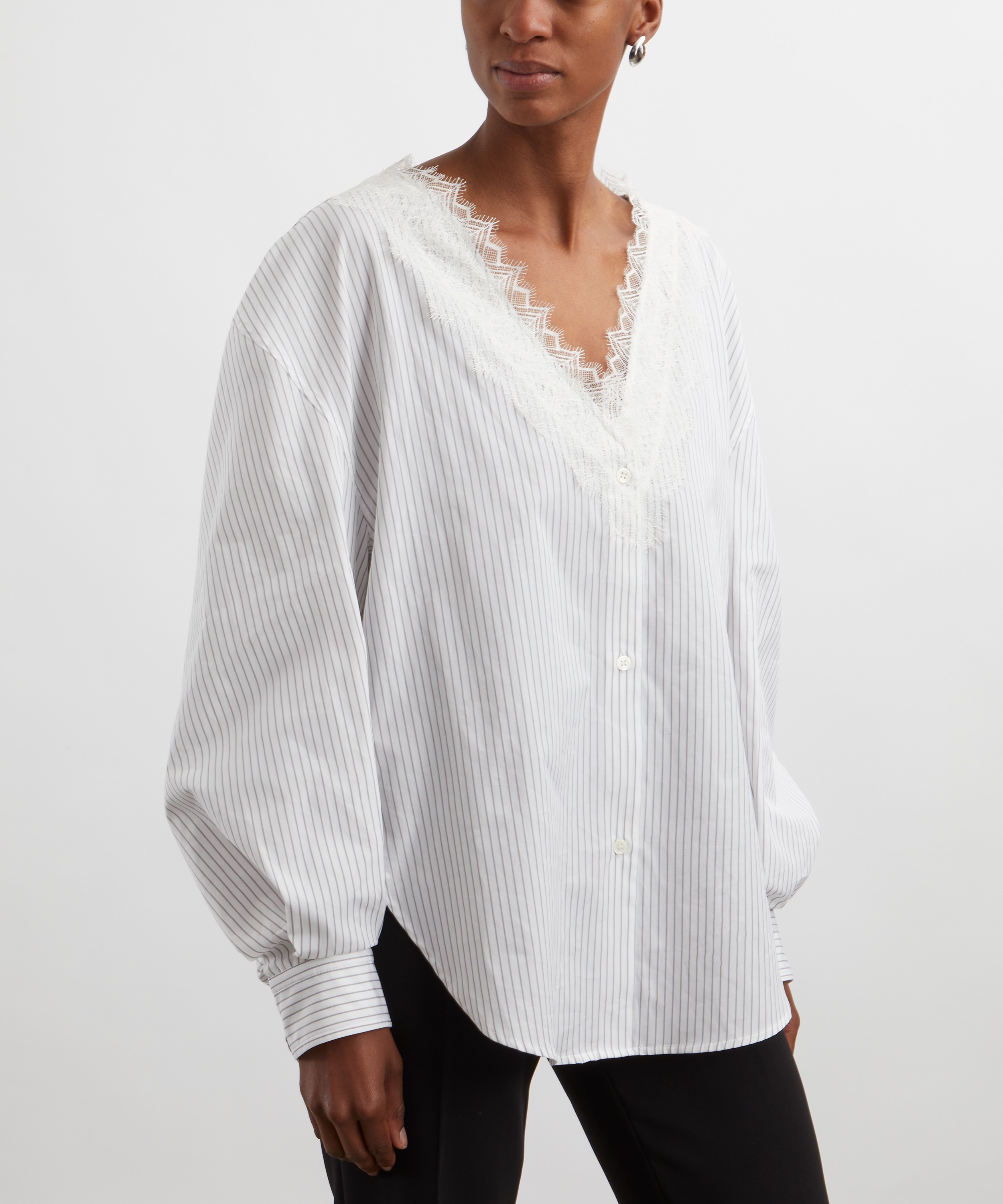 JW Anderson - V-Neck Lace Trim Shirt image number 2