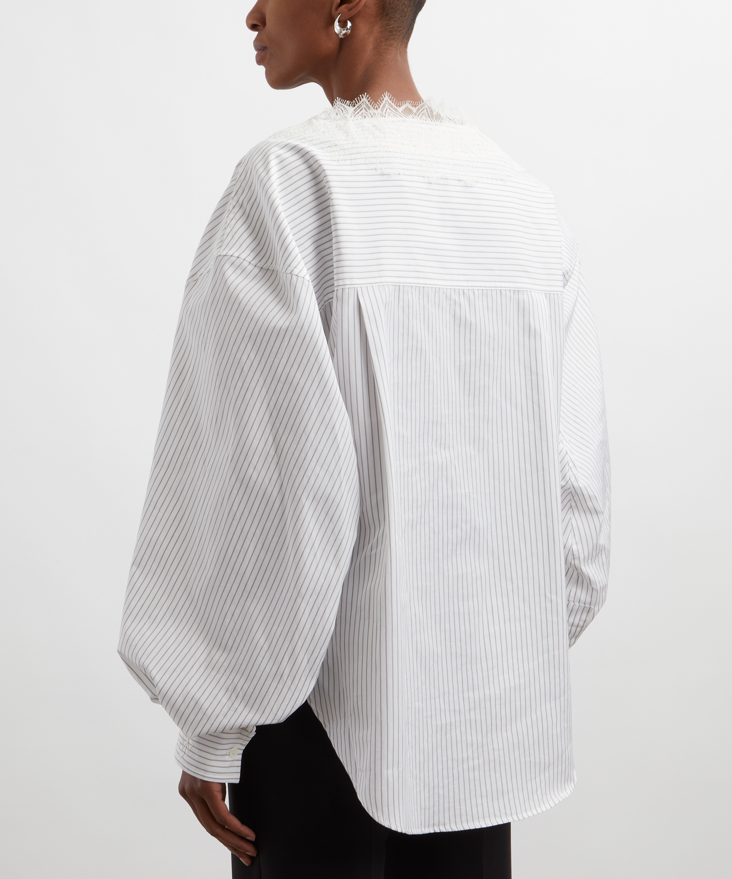 JW Anderson - V-Neck Lace Trim Shirt image number 3