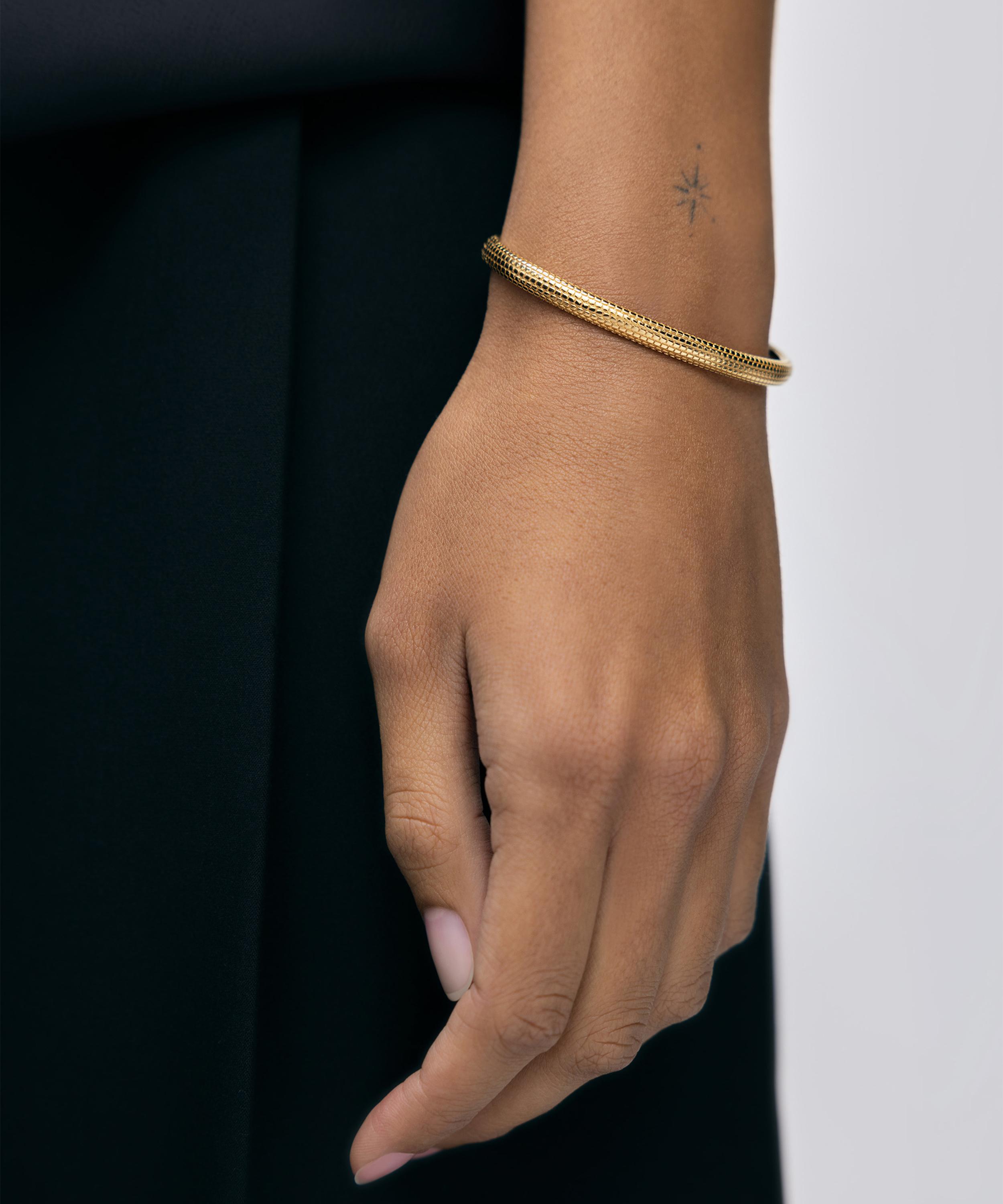 Monica Vinader - 18ct Gold-Plated Vermeil Silver Heirloom Bangle Bracelet image number 1