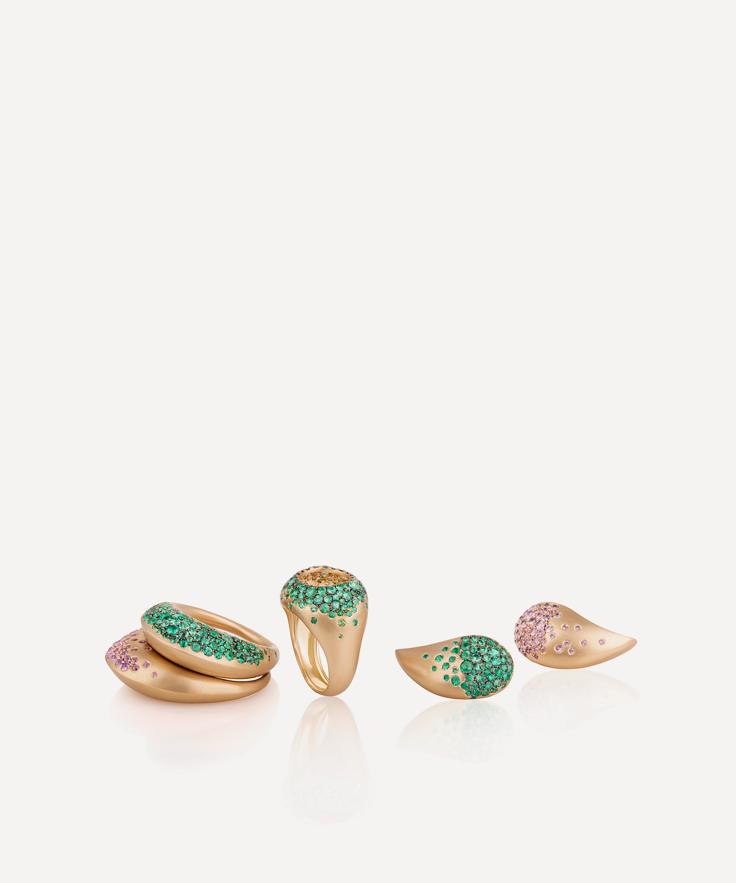 Nada Ghazal - 18ct Gold Spellbound Emerald Empress Ring image number 2